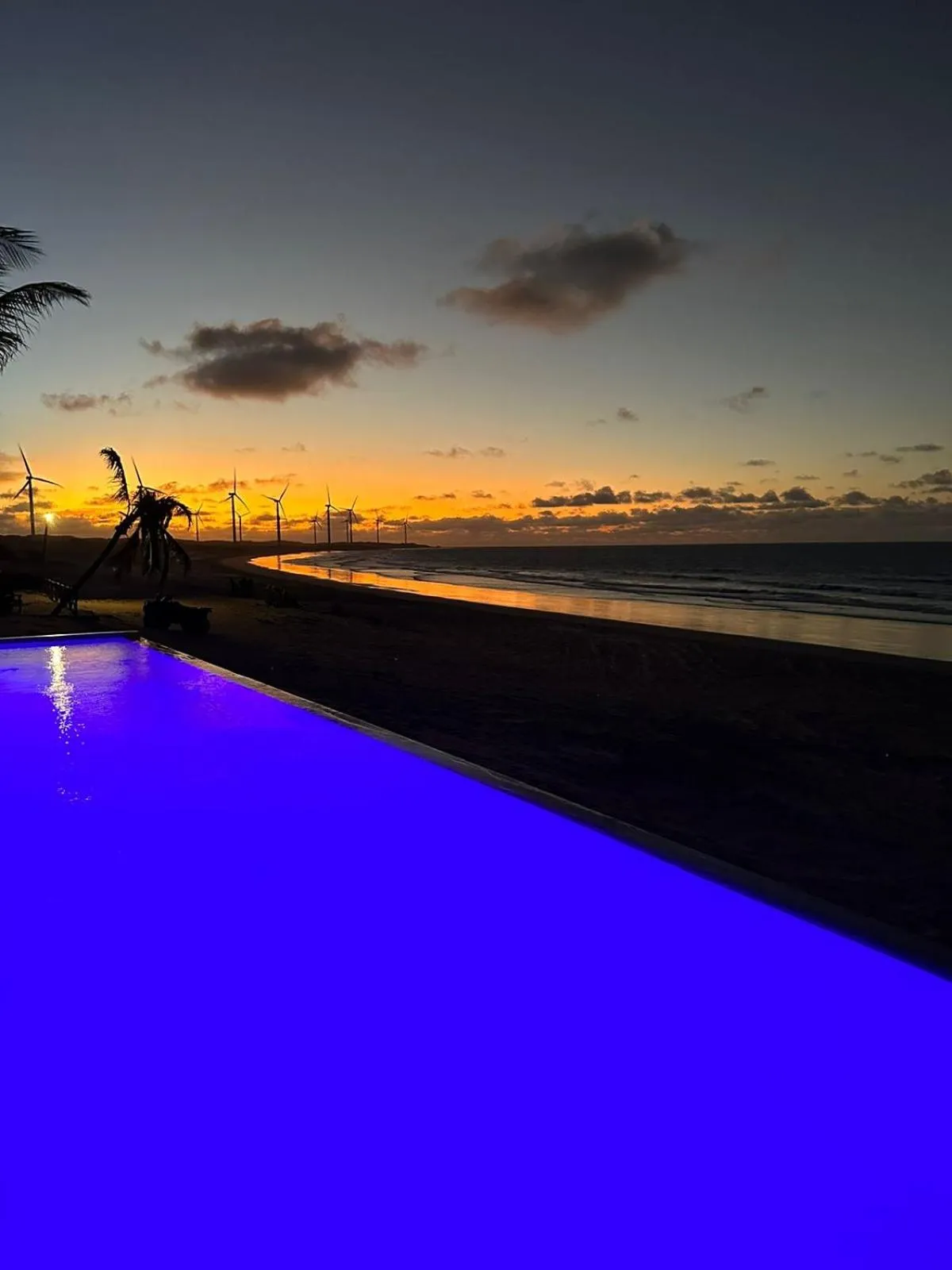 Night in Villa Mango