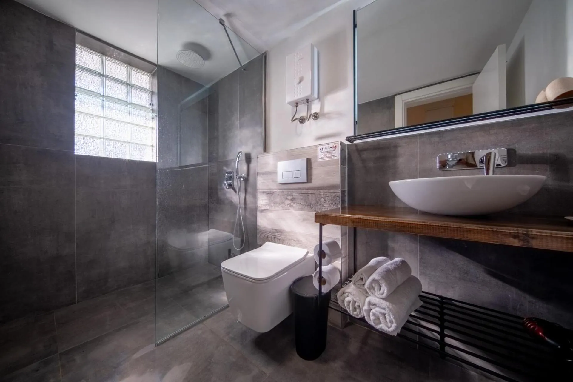 PASHAM RESIDENCE