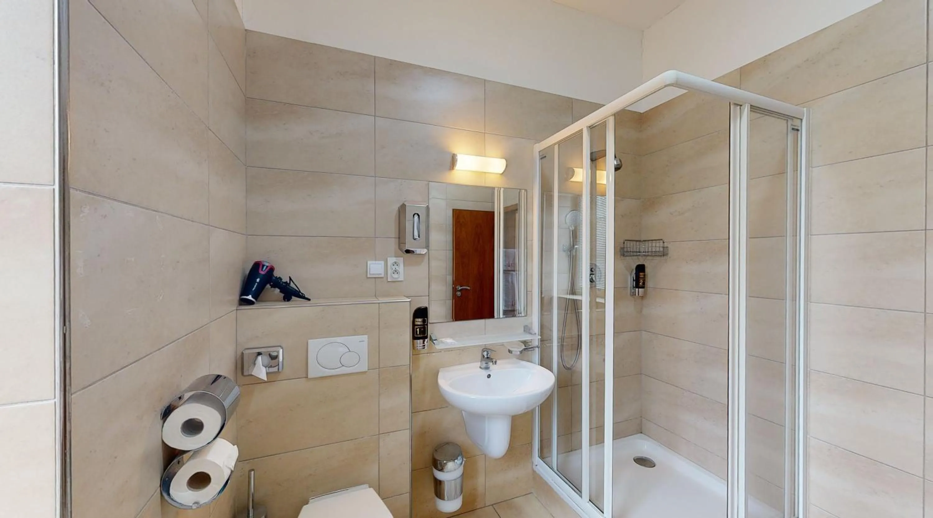 Bathroom in Klaudia's Hotel & Restaurant at Golf Resort, Bač Šamorín