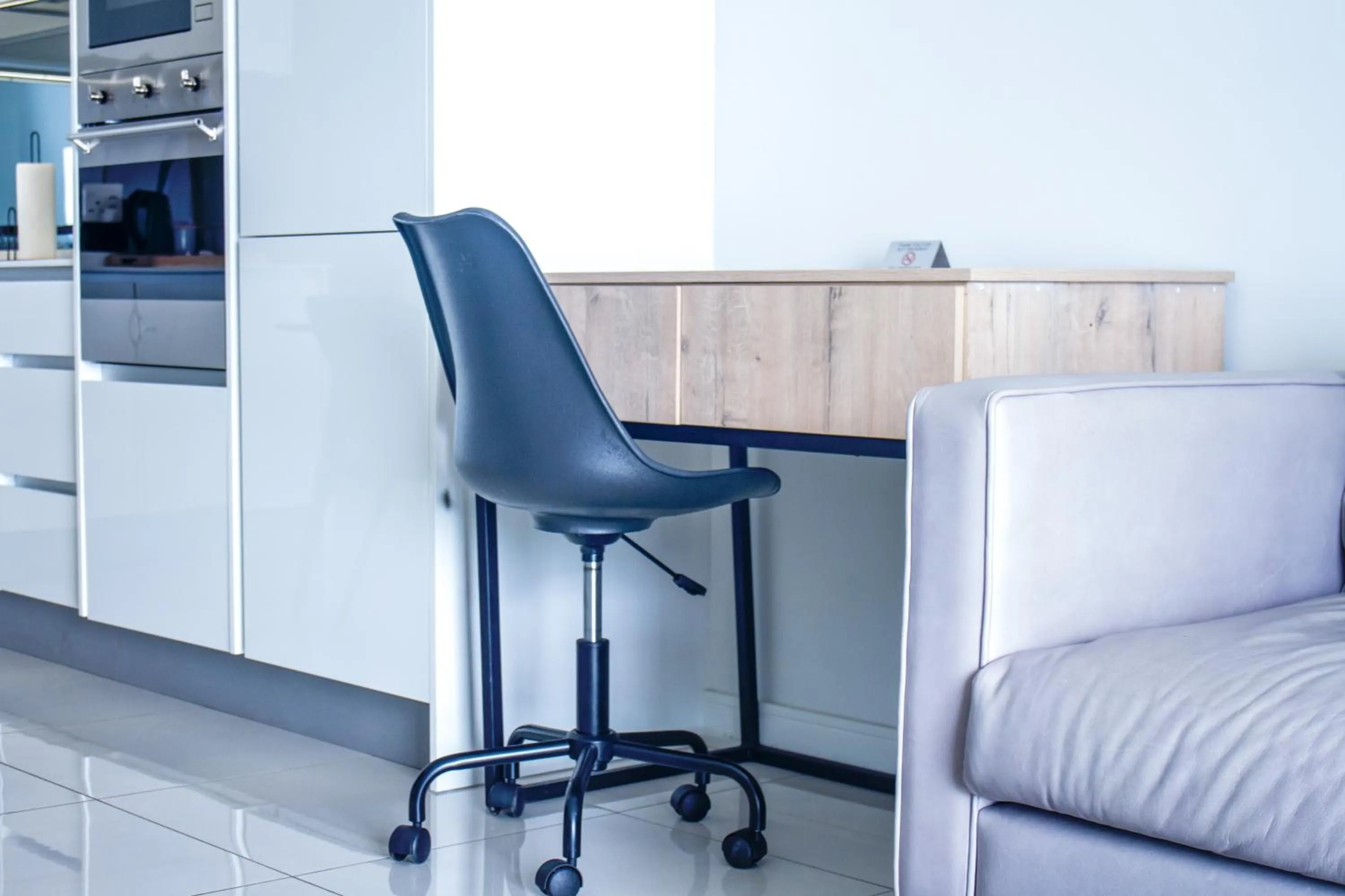 hair dresser in Executive Apartment at Ellipse Waterfall