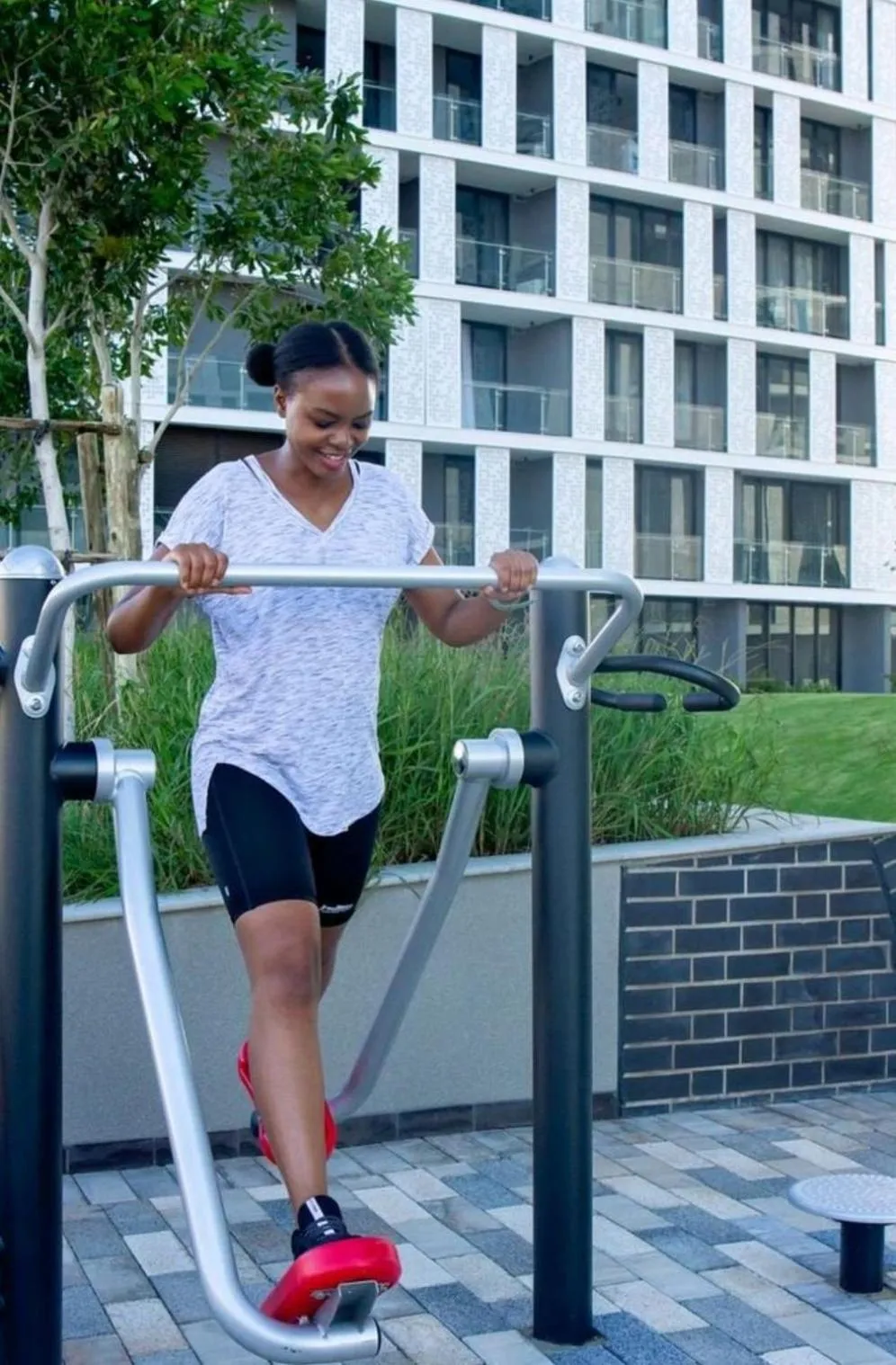 Day in Executive Apartment at Ellipse Waterfall