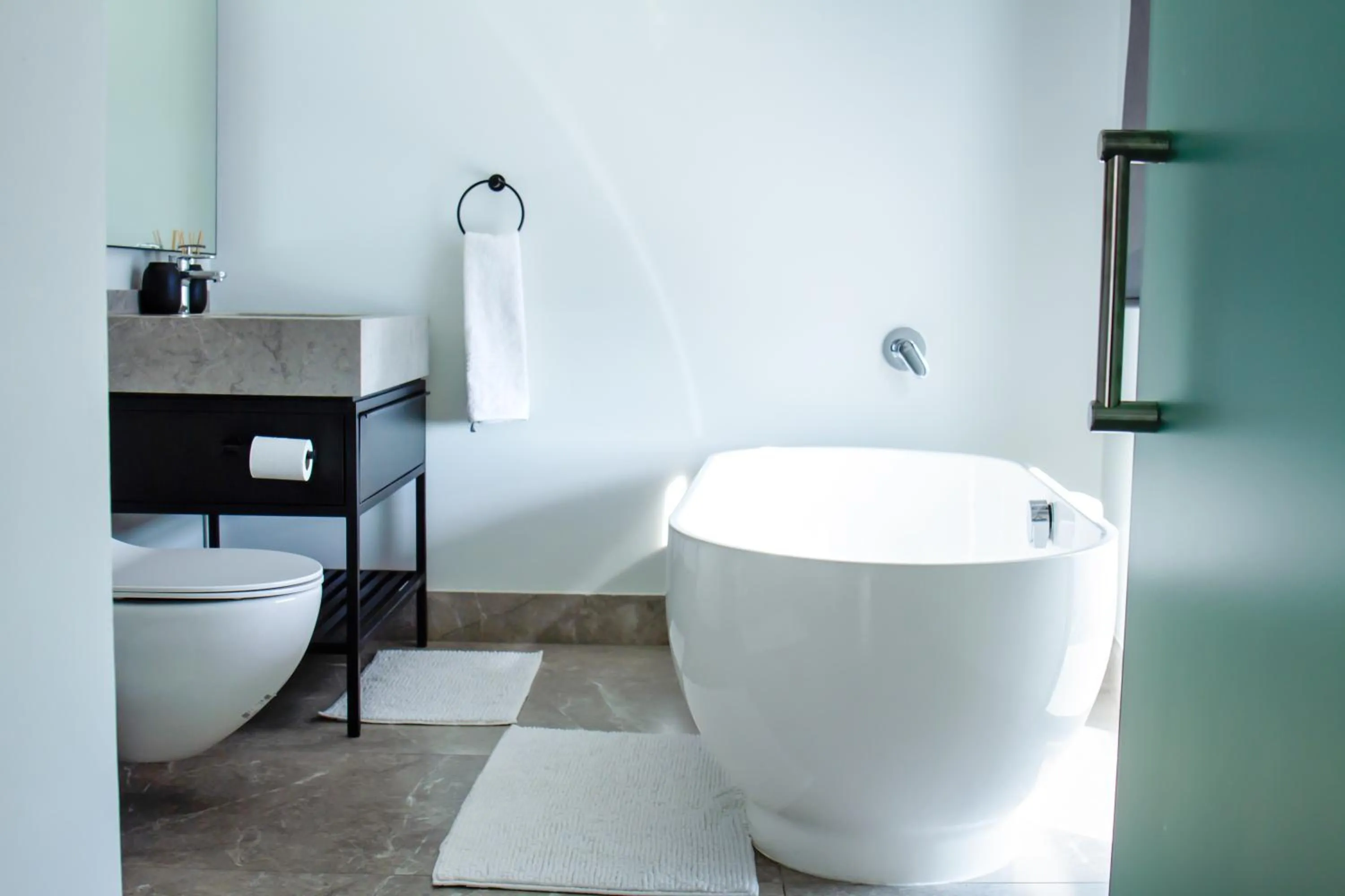 Executive Apartment at Ellipse Waterfall