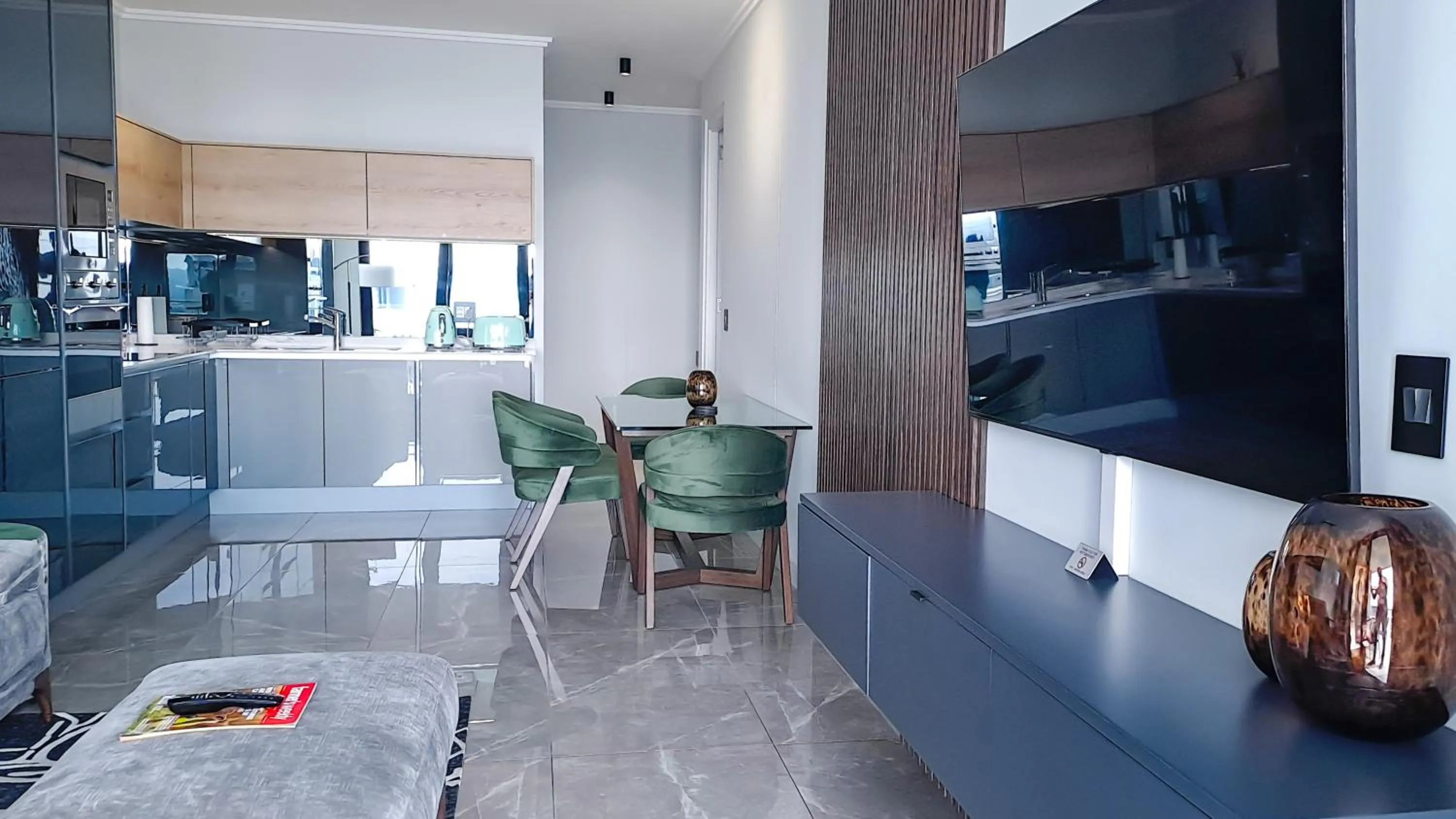 Executive Apartment at Ellipse Waterfall