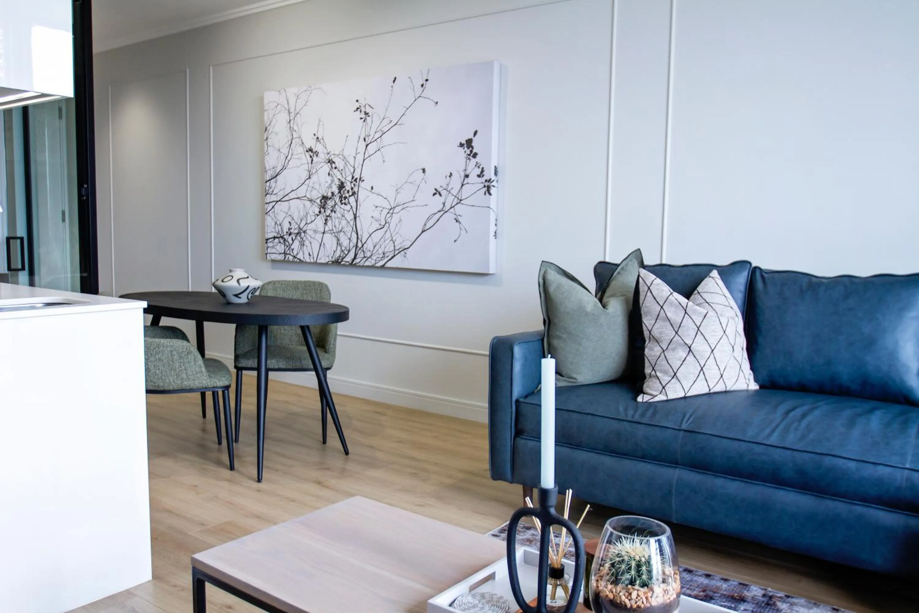 Living room in Executive Apartment at Ellipse Waterfall