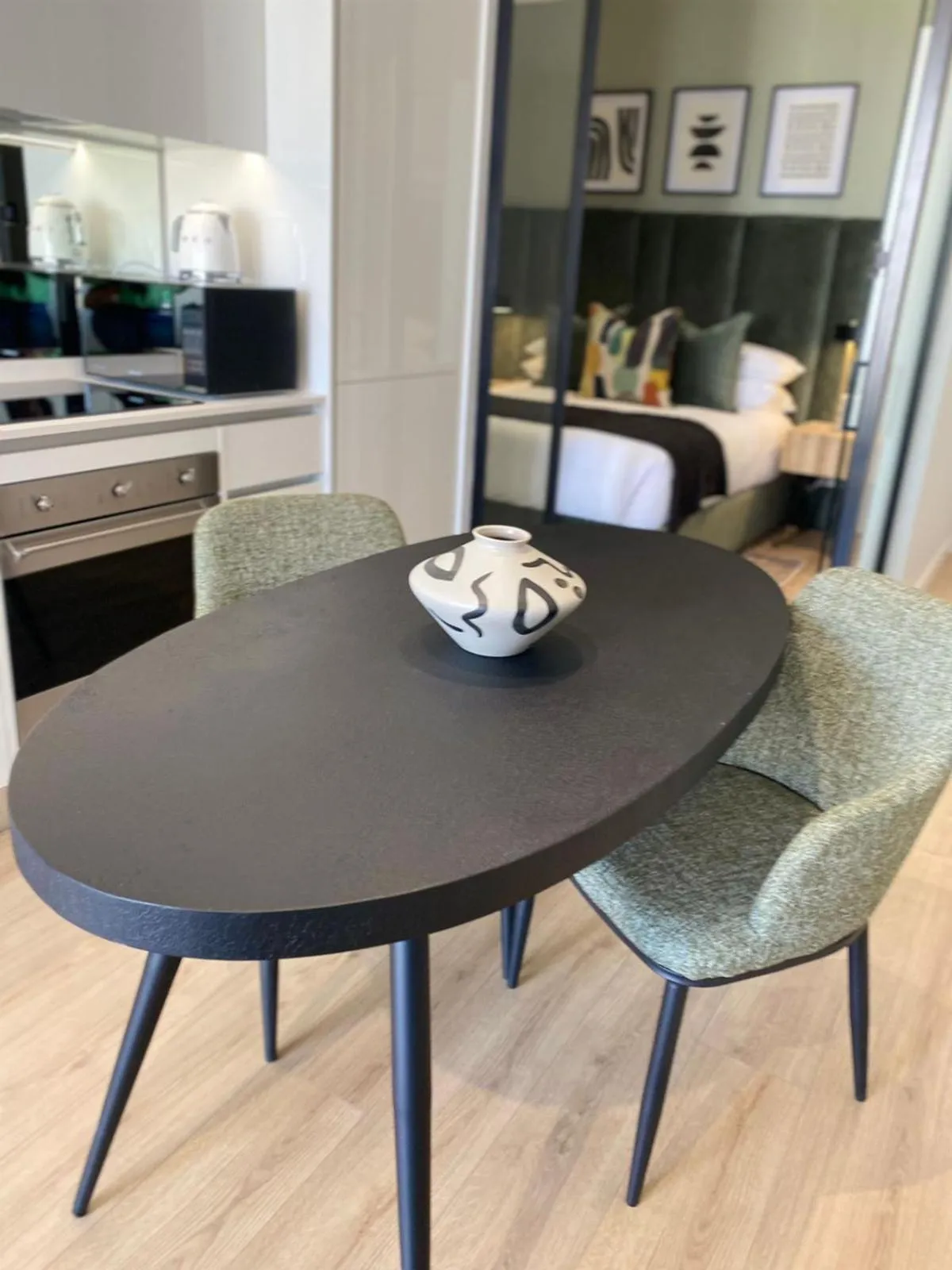 Kitchen or kitchenette in Executive Apartment at Ellipse Waterfall