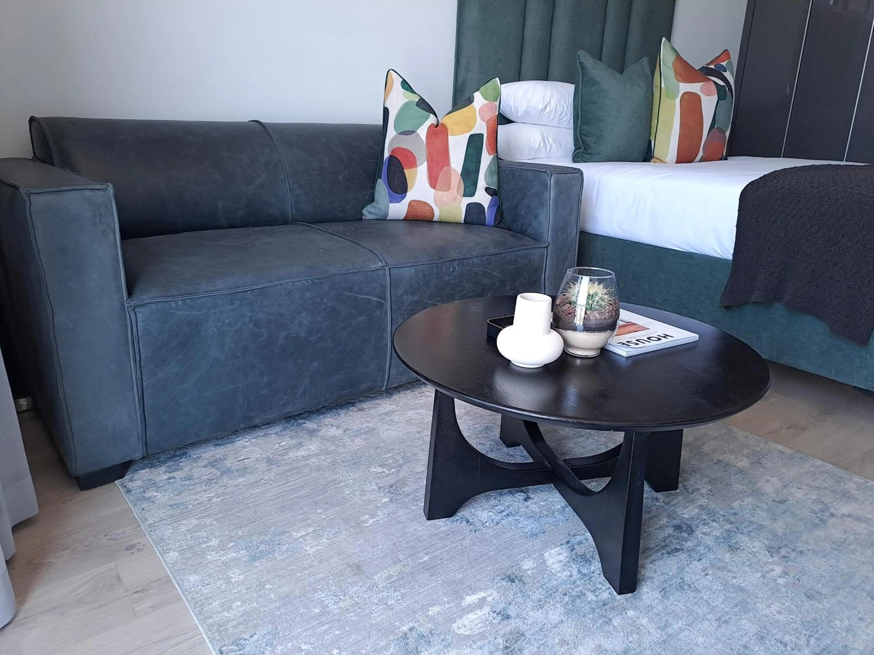 Seating area in Executive Apartment at Ellipse Waterfall