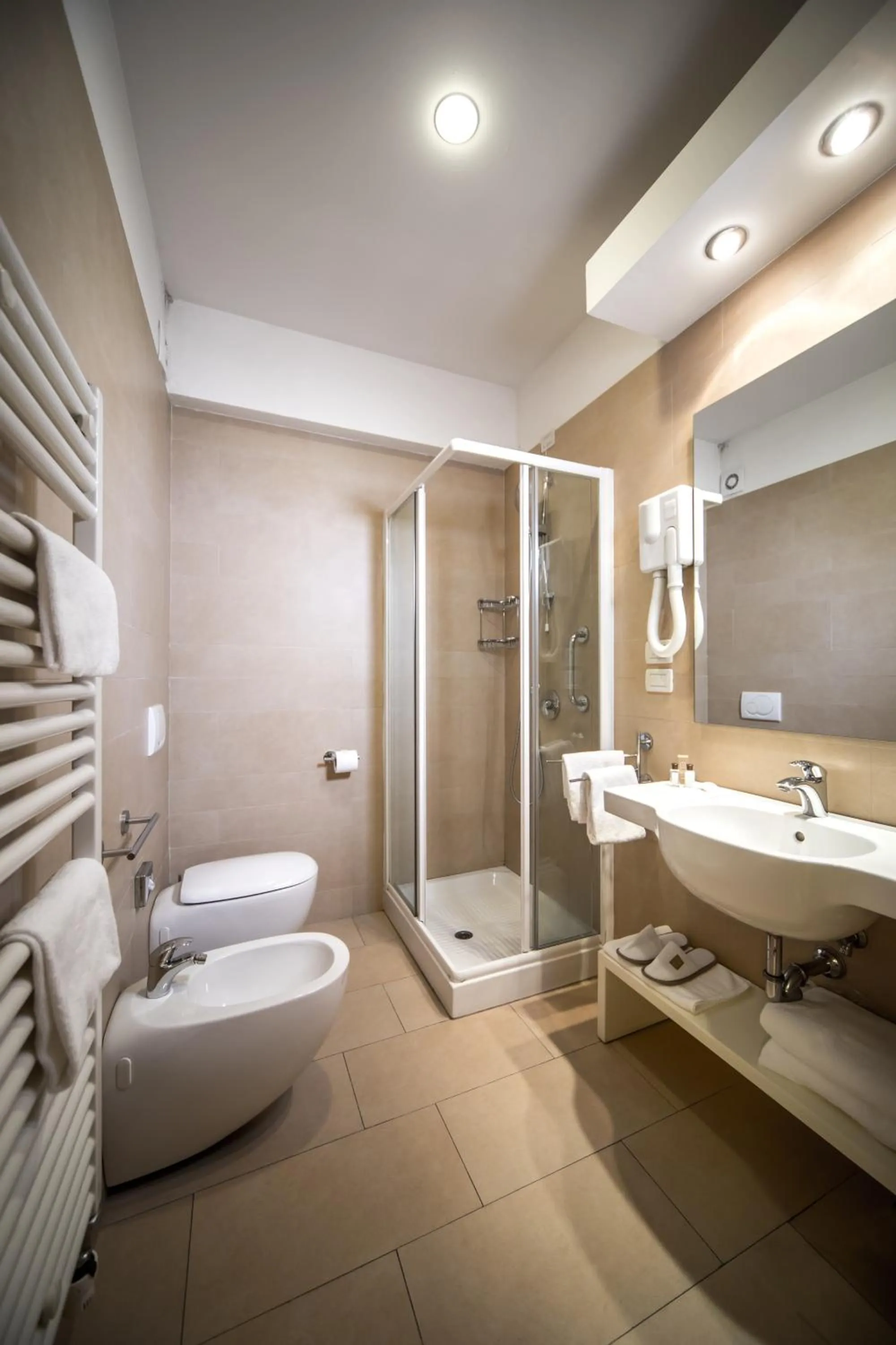 Shower in Hotel & Residenza 100 Torri