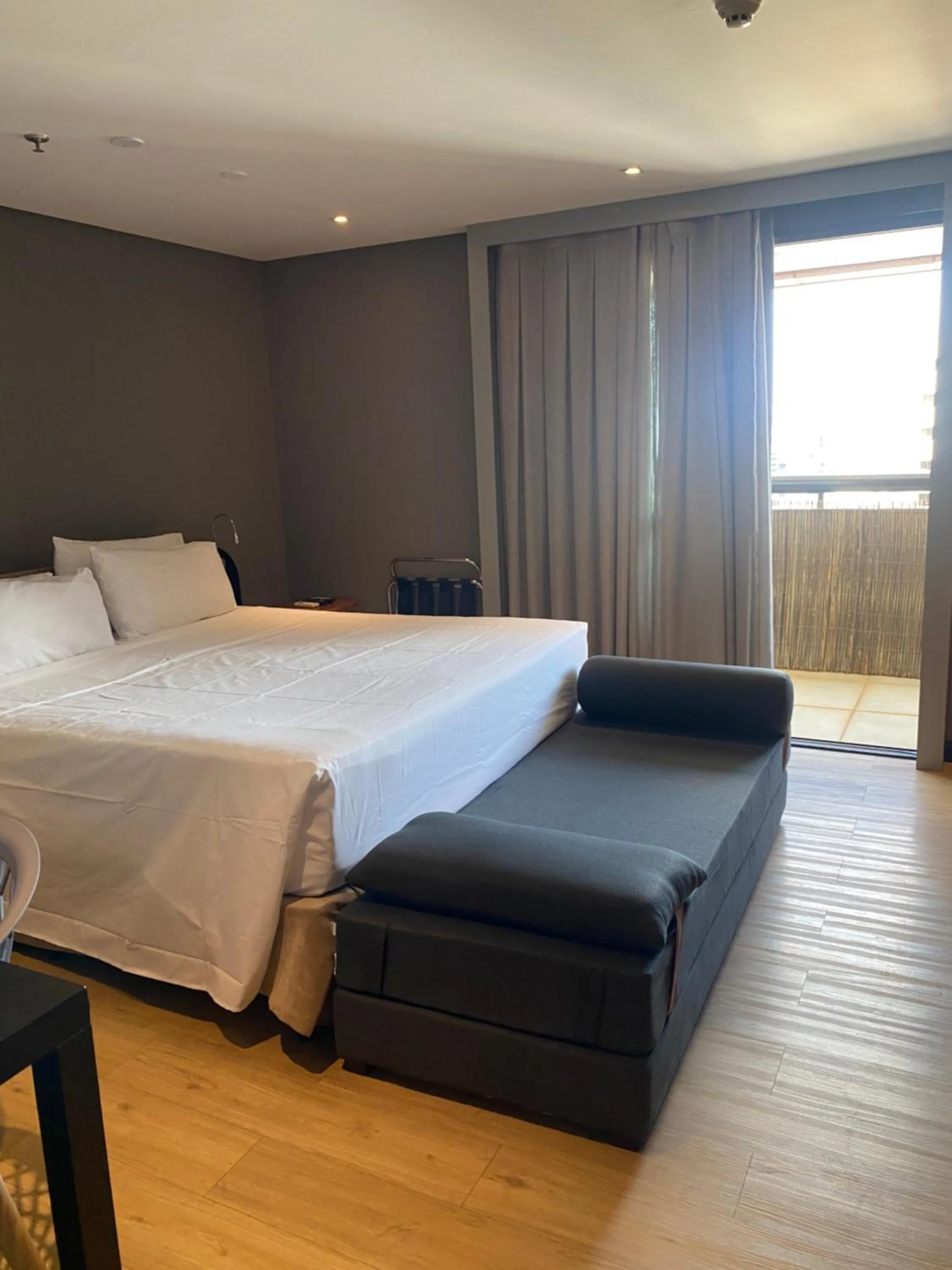 Lindo Flat Part Grand Mercure Varanda aconchegante