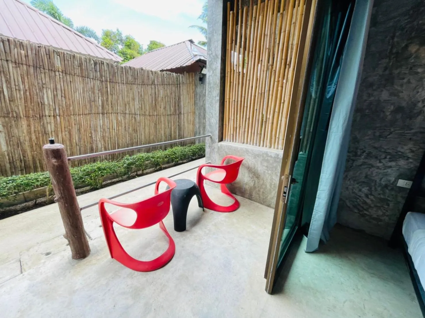 Balcony/Terrace in The Sea Resort Haad Rin