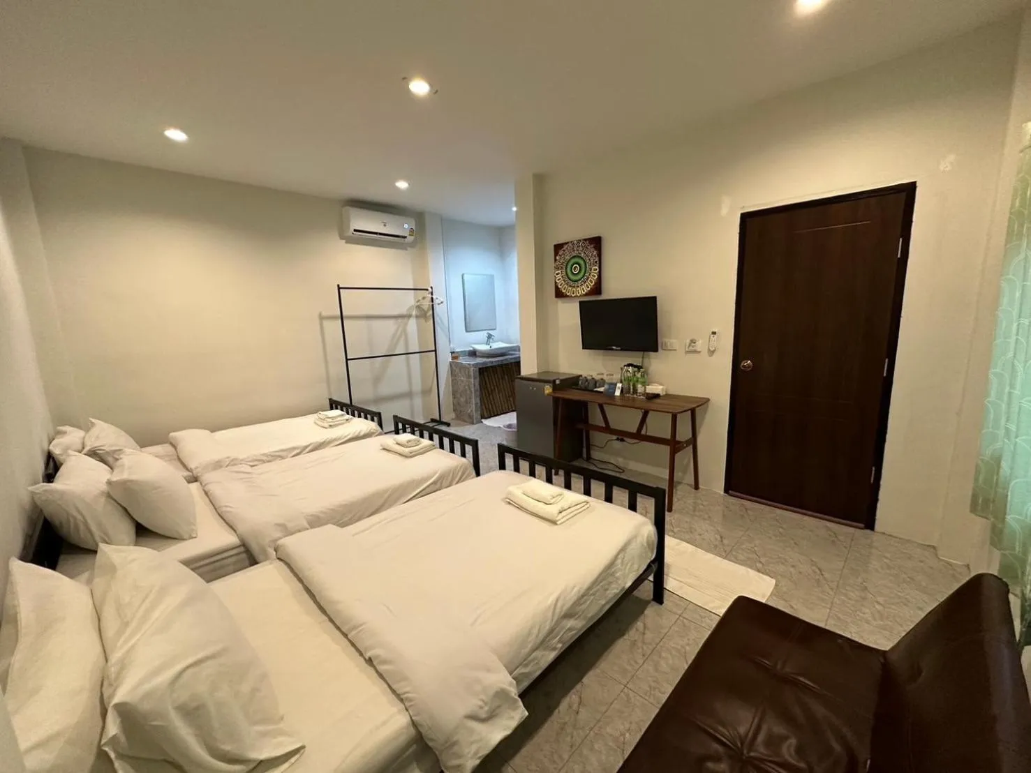 Bed in The Sea Resort Haad Rin