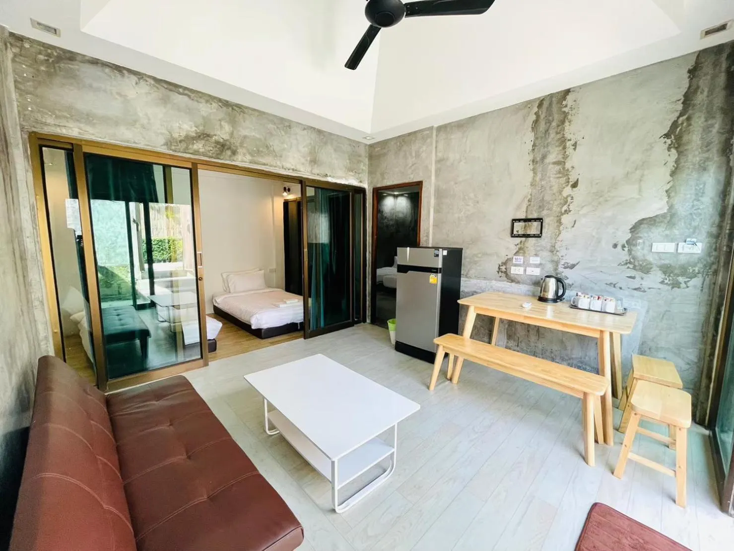 Photo of the whole room in The Sea Resort Haad Rin