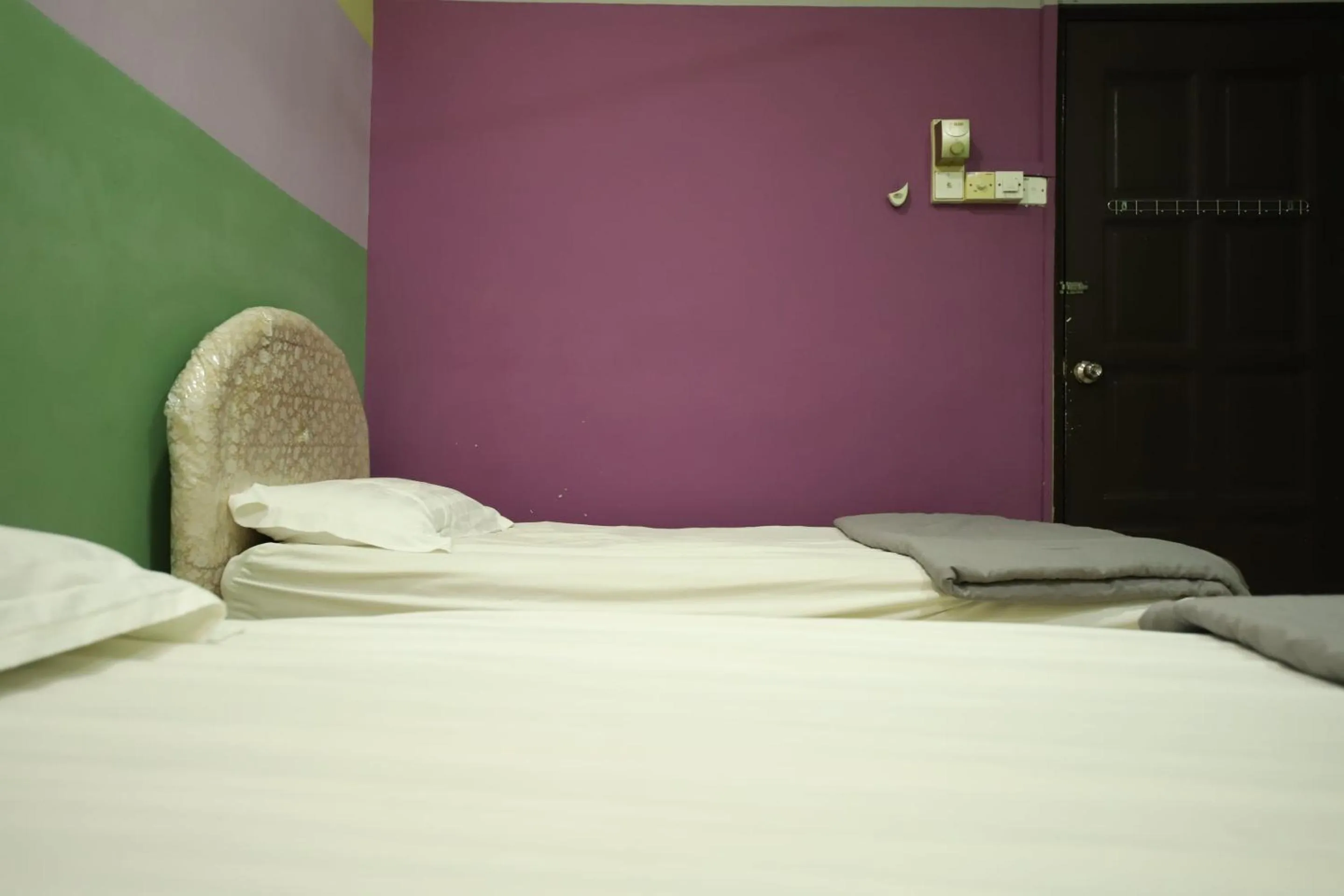 Bedroom, Bed in OYO Homes 90575 CK Bahau Homestay