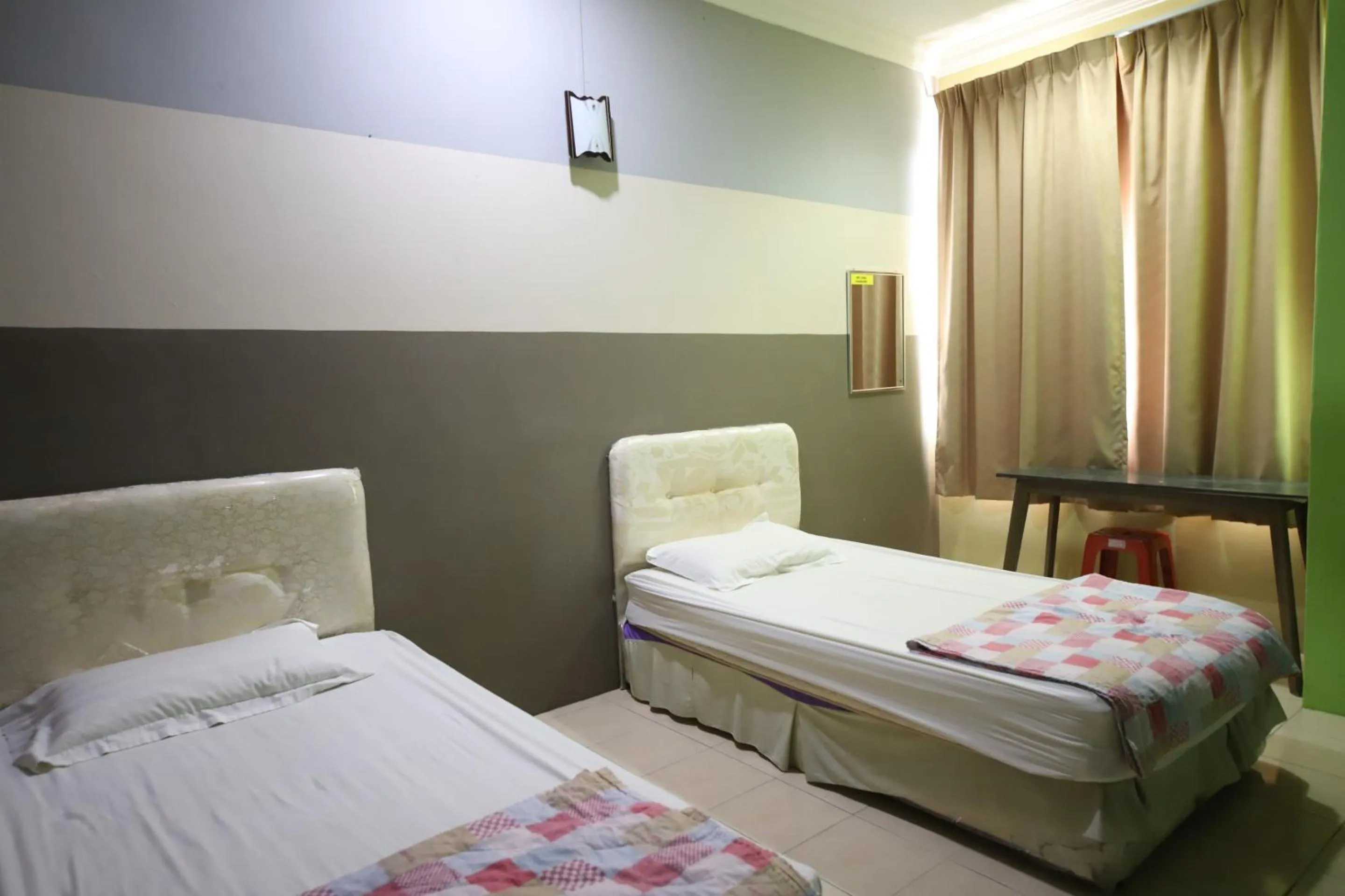 Bedroom, Bed in OYO Homes 90575 CK Bahau Homestay