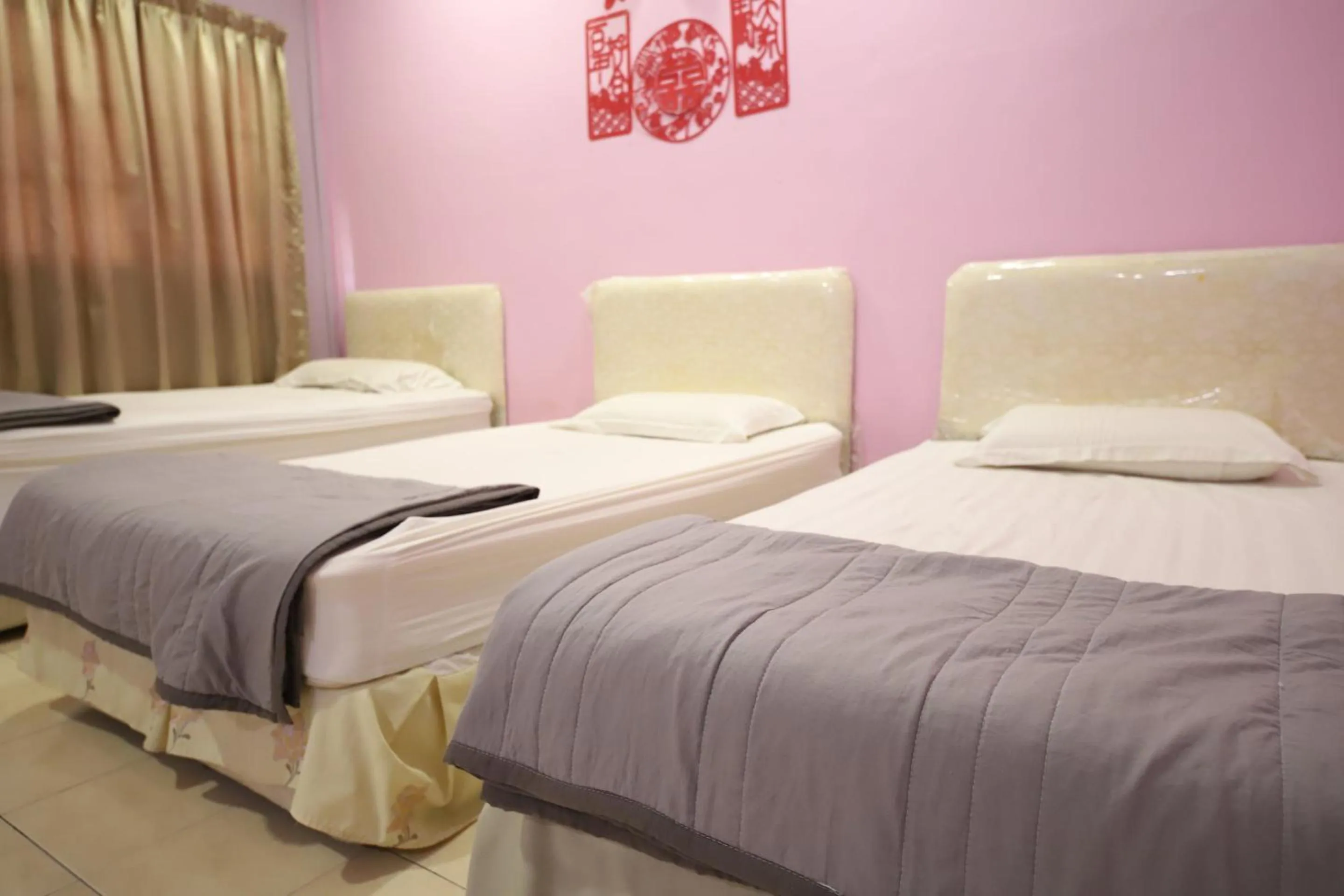 Bedroom, Bed in OYO Homes 90575 CK Bahau Homestay