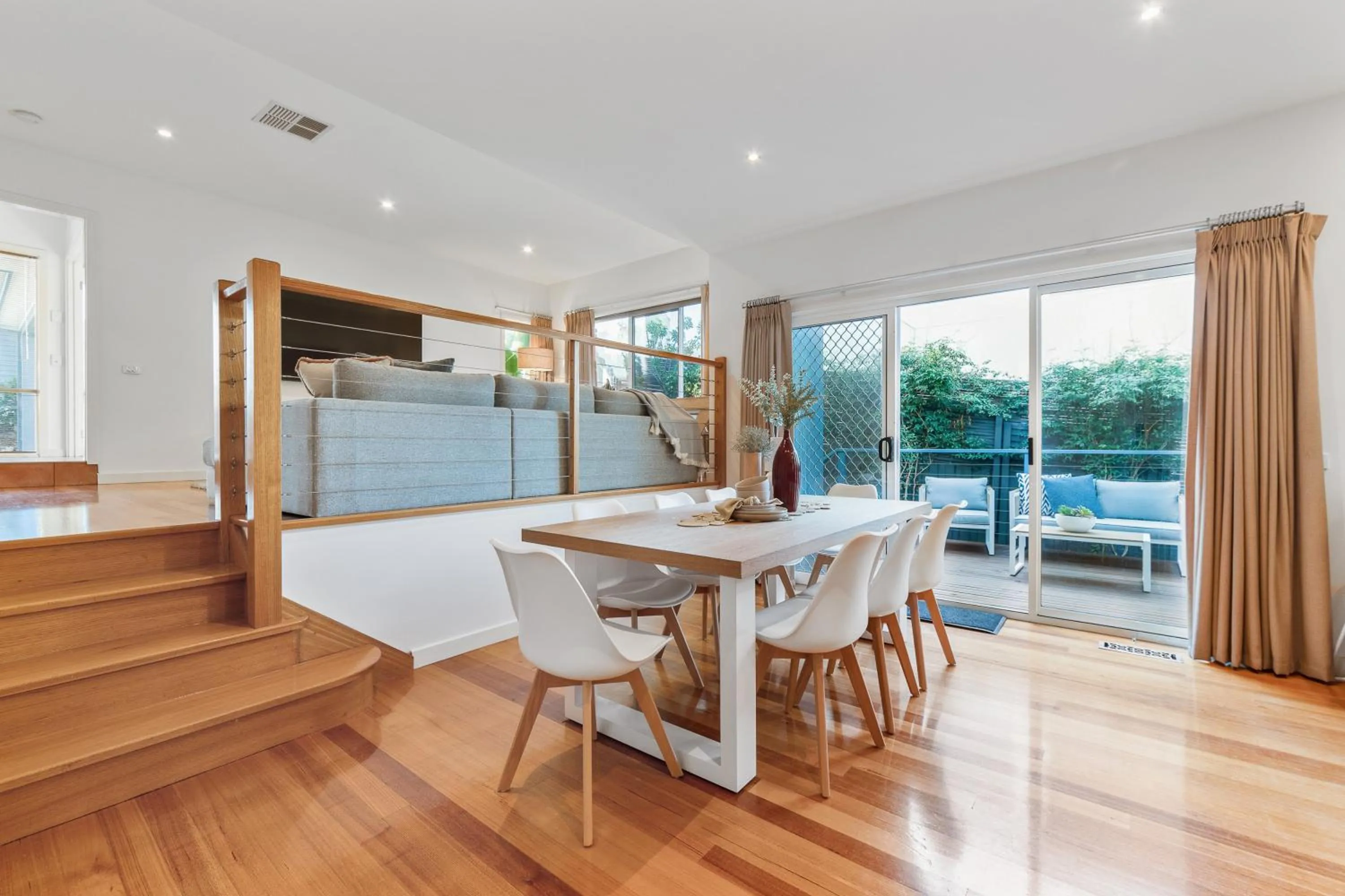 Seaford Luxe Beach House 2023 BDC Traveller award winner