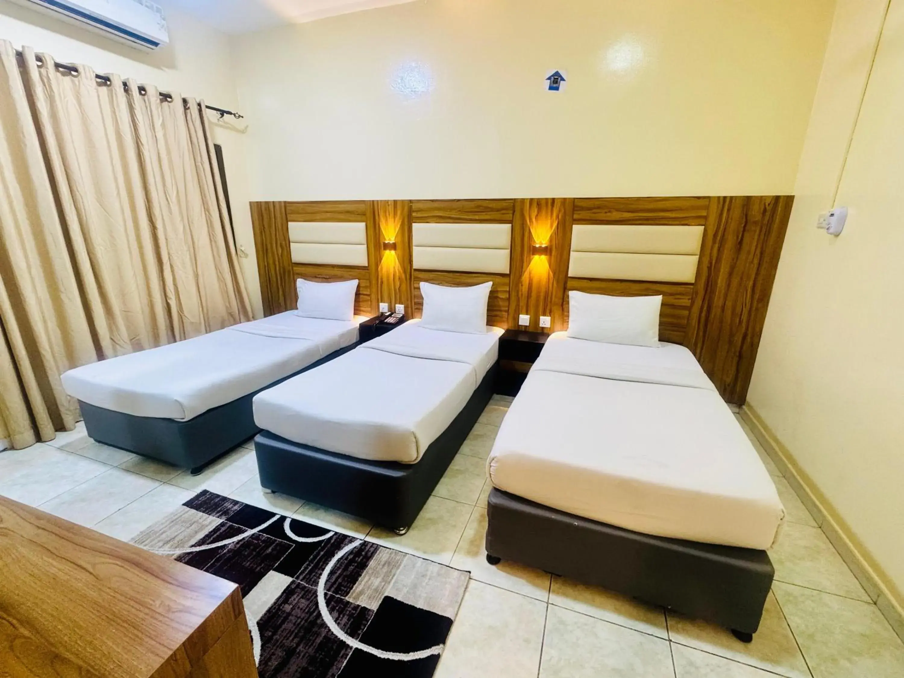 Quadruple Room in Al Ammari Hotel Quadruple Room in Al Ammari Hotel