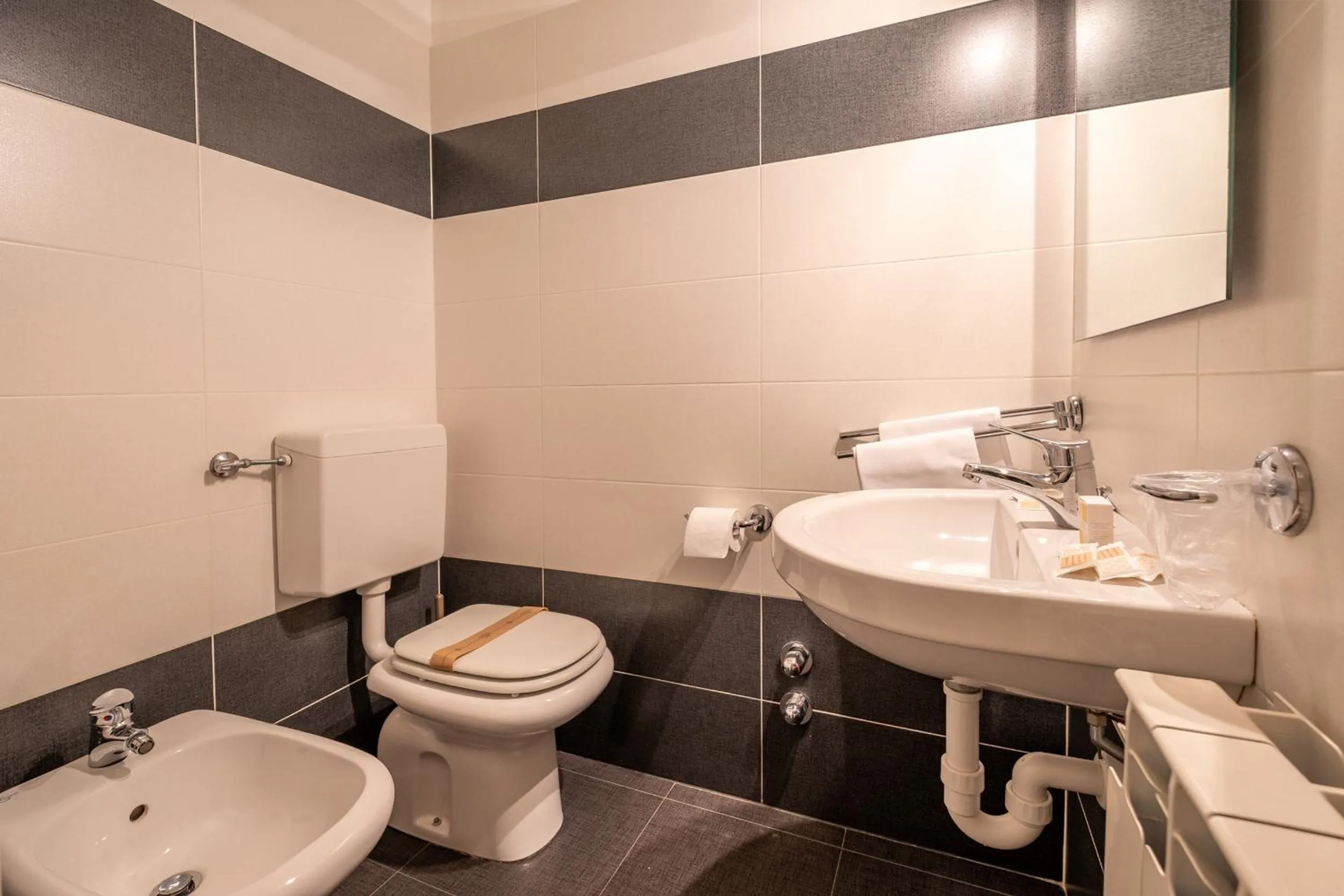 Bathroom in Hotel Principe