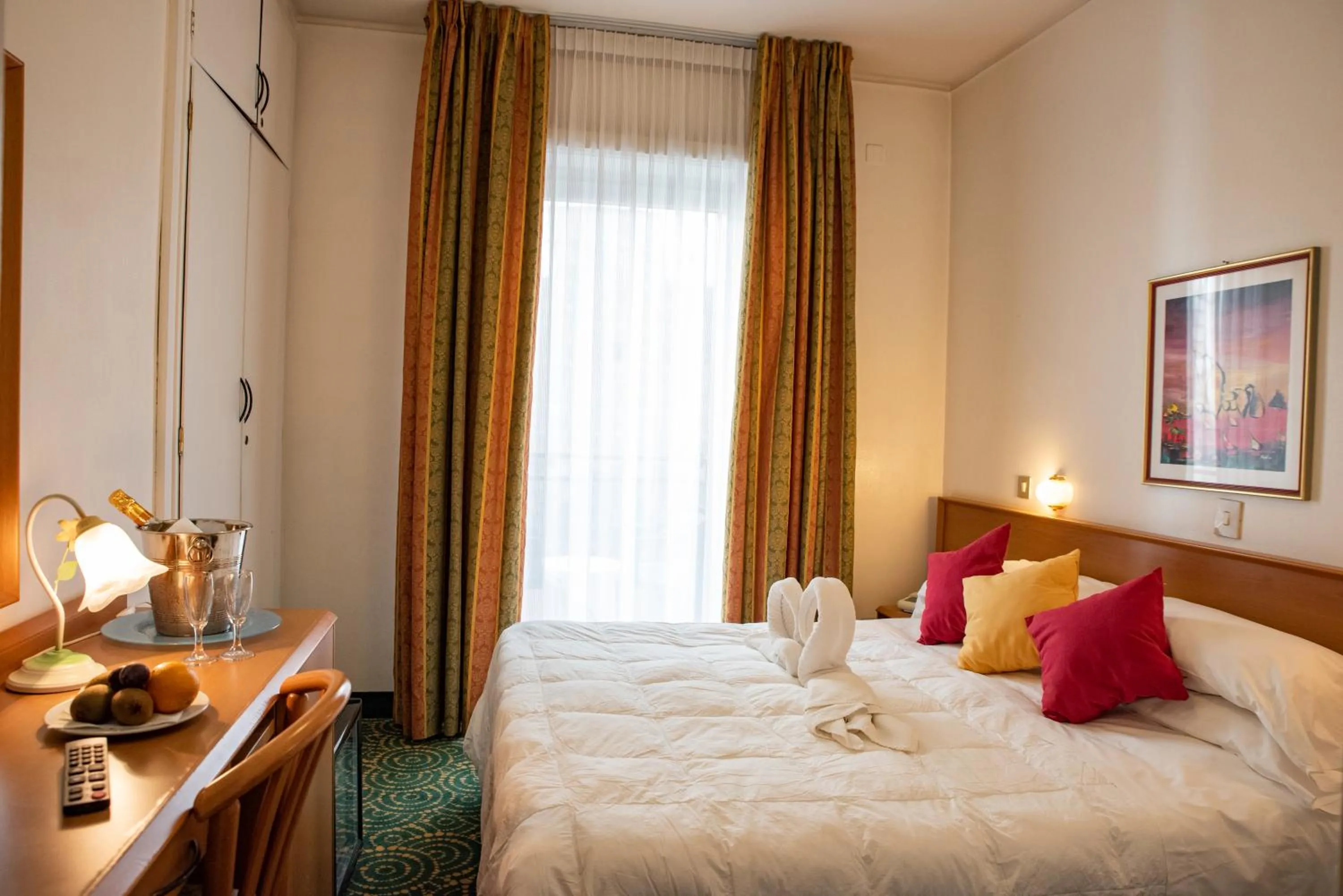 Photo of the whole room, Bed in Hotel Principe