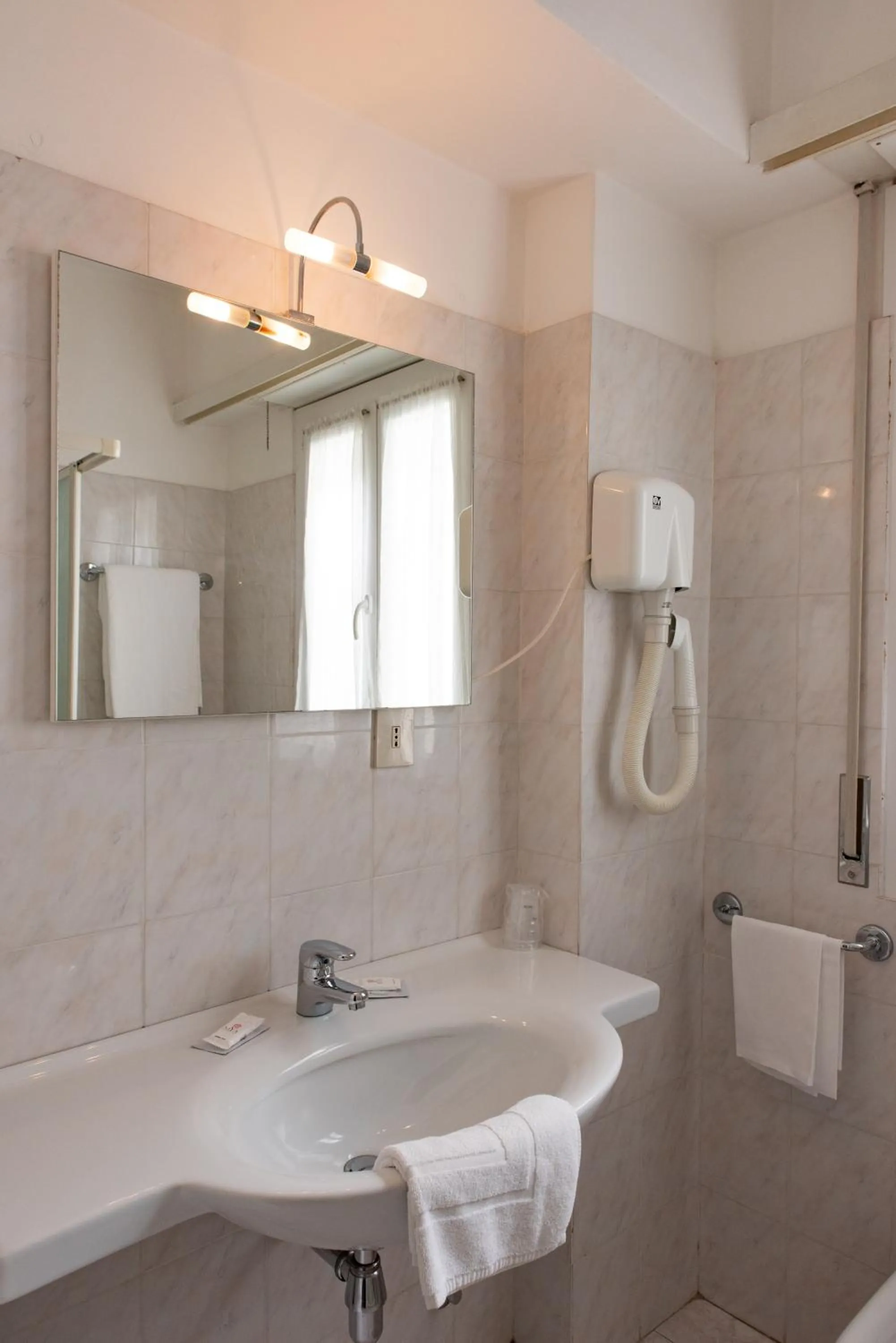 Bathroom in Hotel Principe