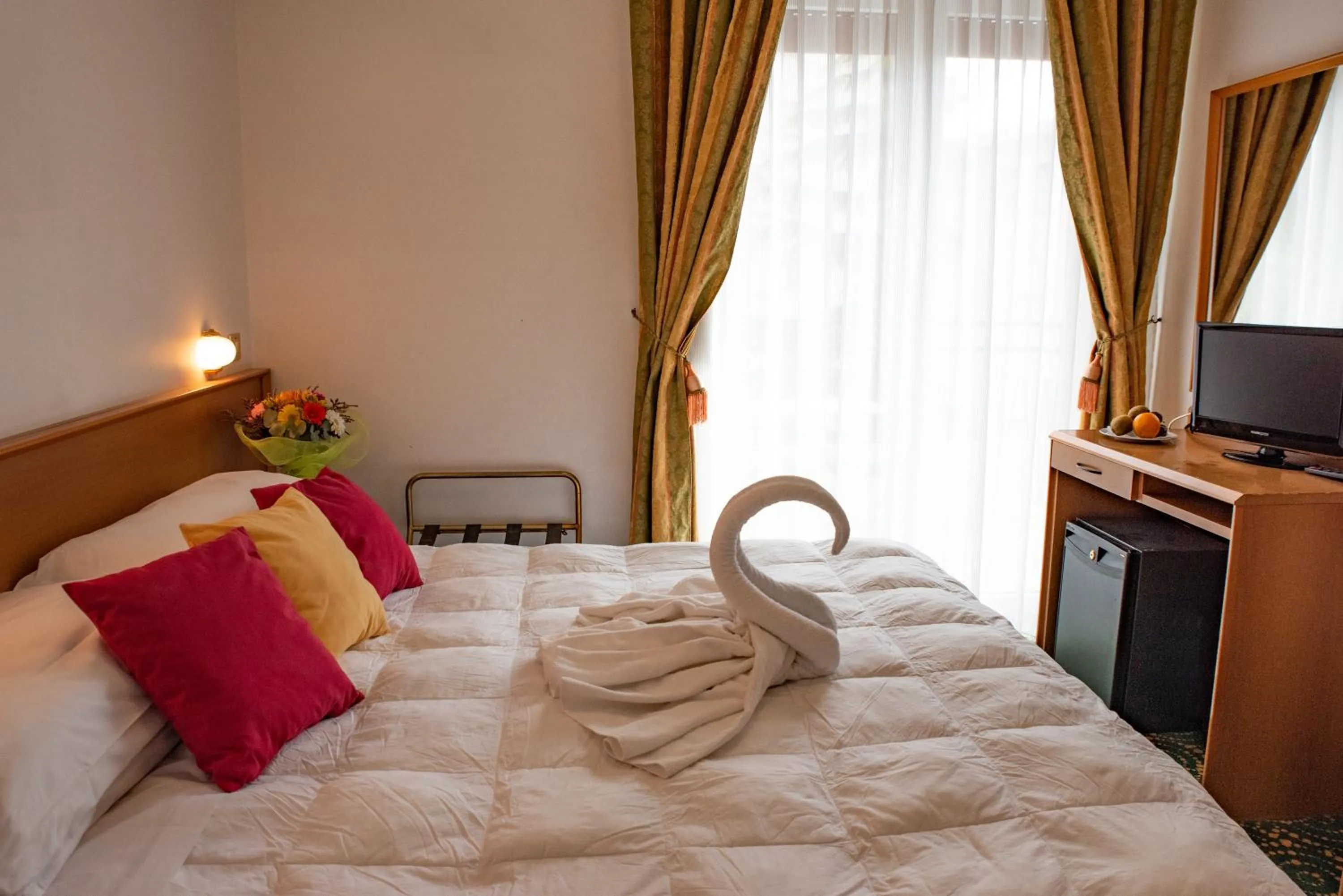 Photo of the whole room, Bed in Hotel Principe