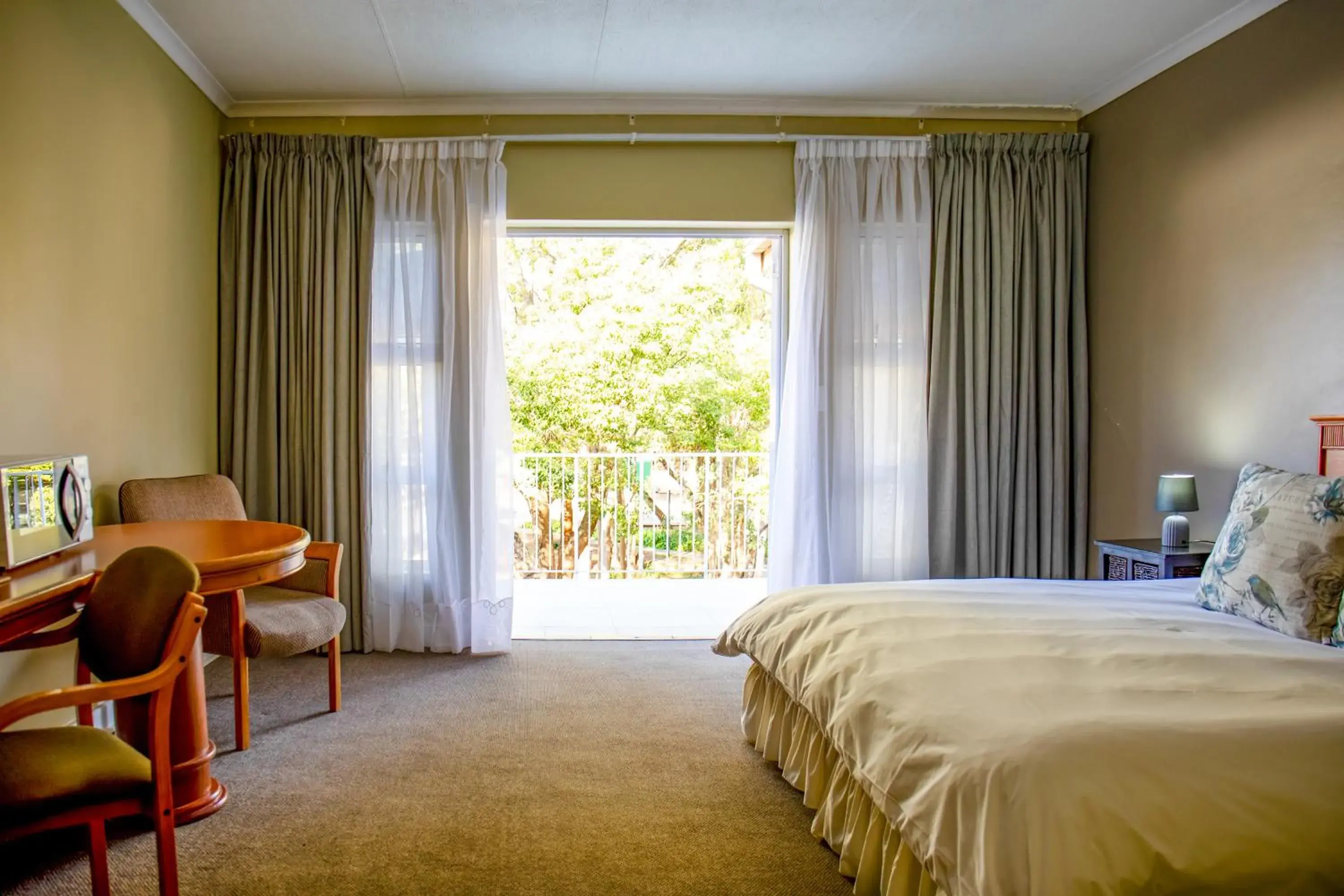 King Room in Acacia Guesthouse Klerksdorp King Room in Acacia Guesthouse Klerksdorp