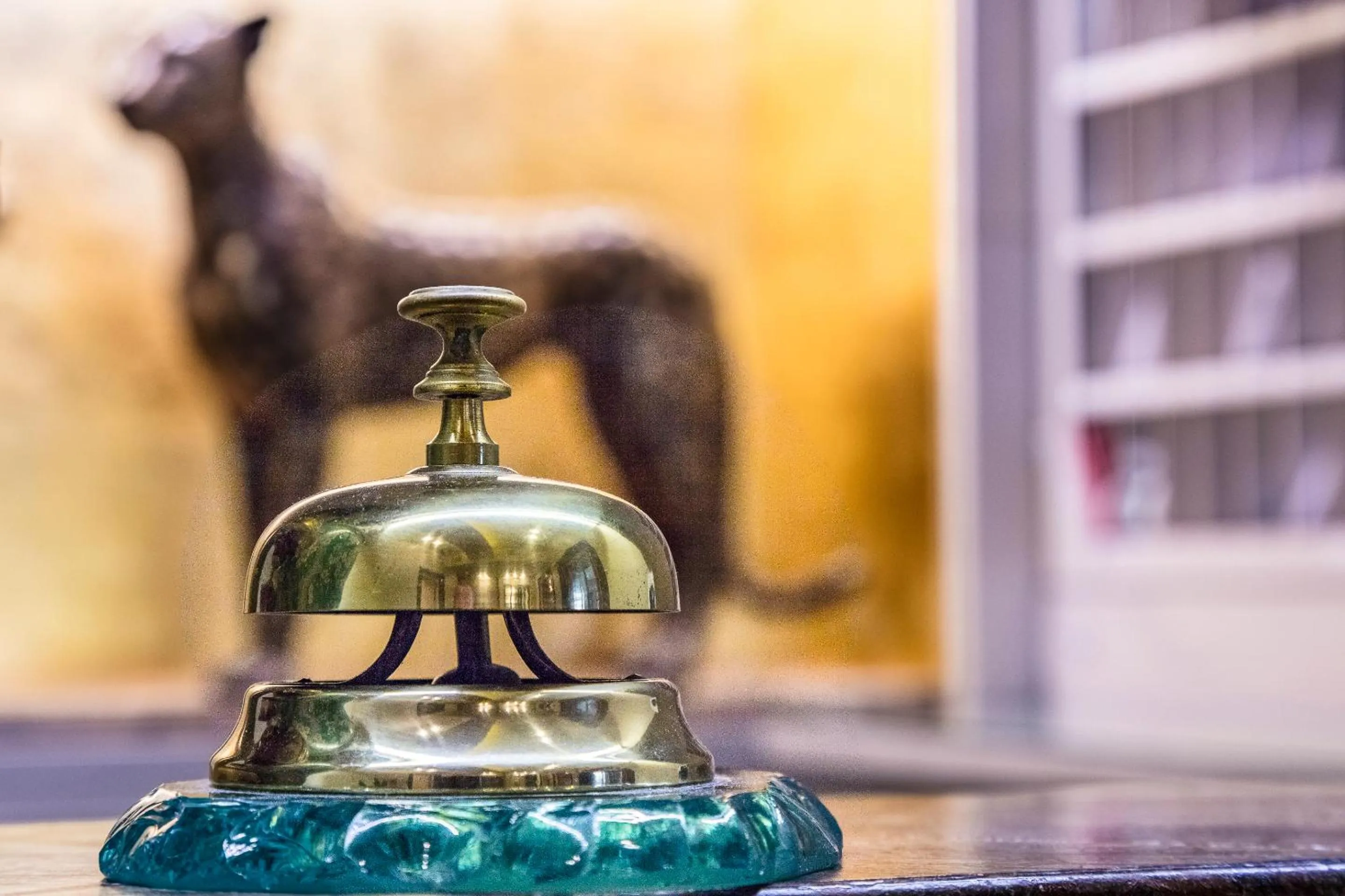 Decorative detail in Hotel Giolli Nazionale