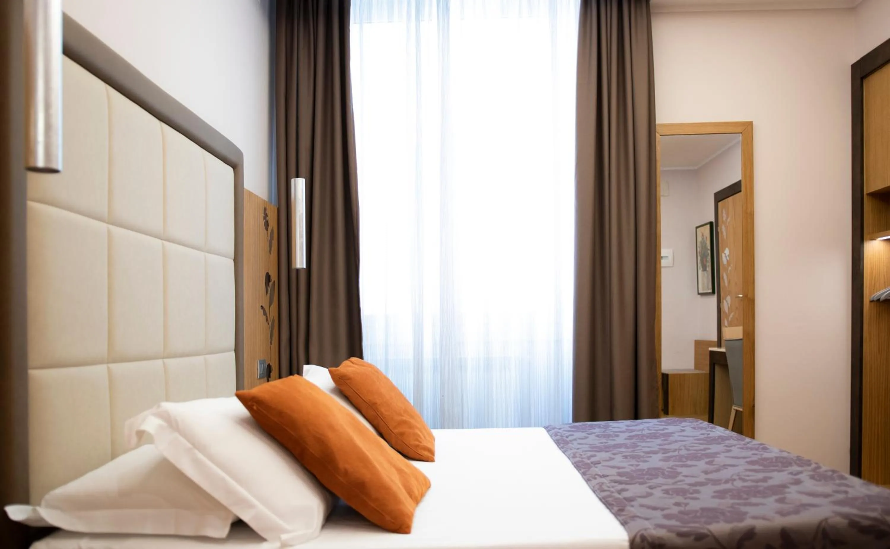 Photo of the whole room, Bed in Hotel Giolli Nazionale