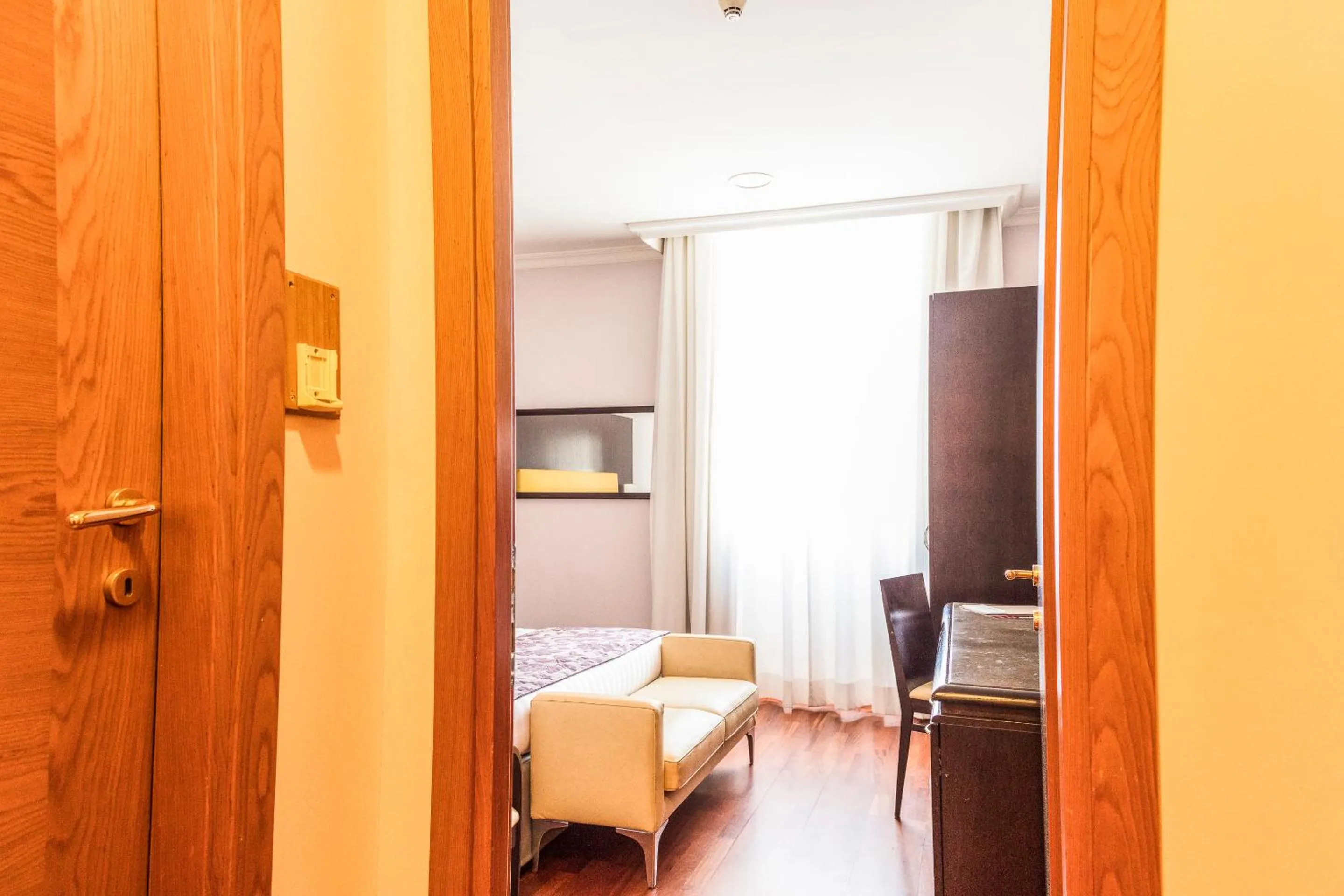 Bedroom, Bed in Hotel Giolli Nazionale