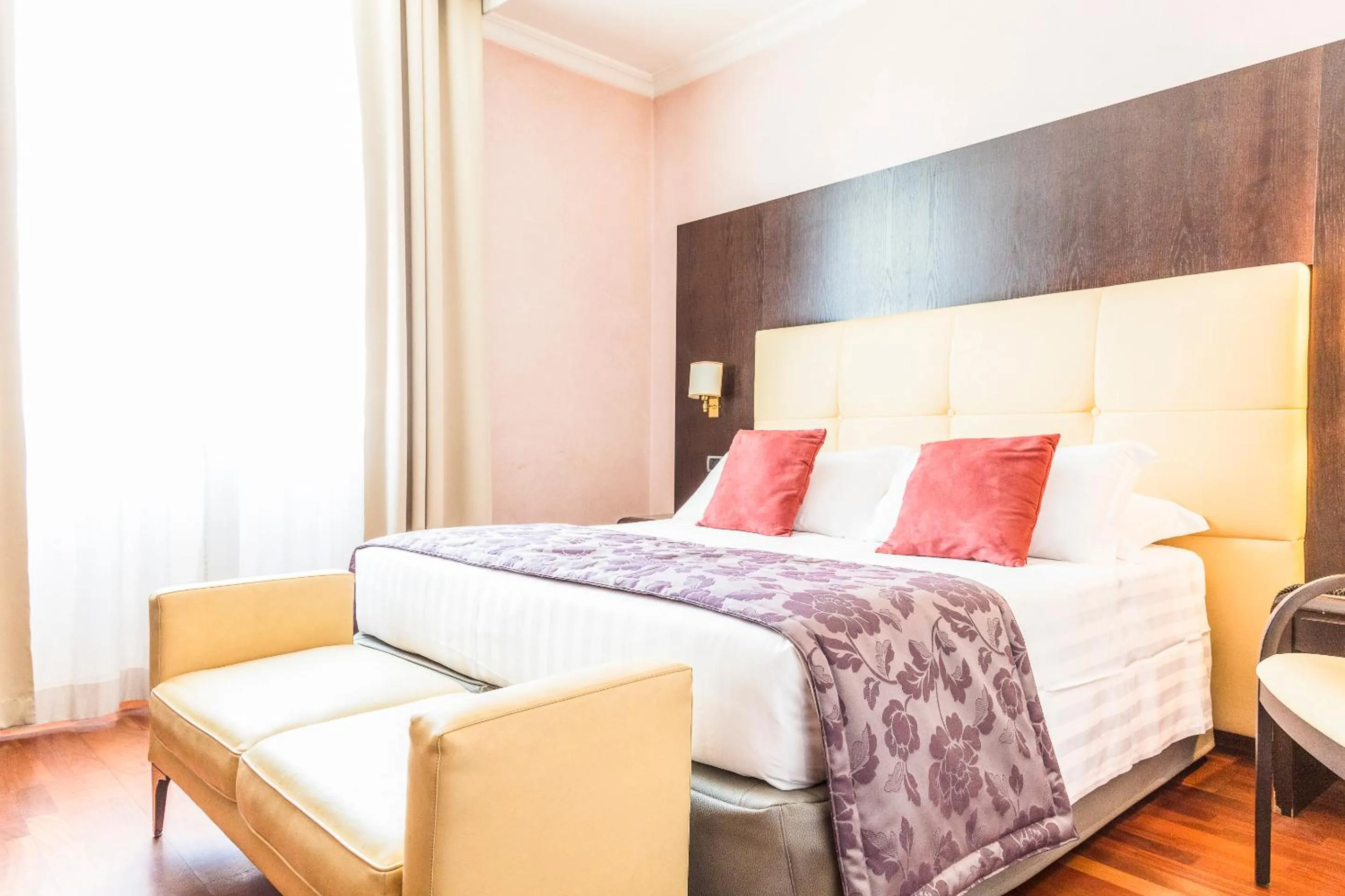 Photo of the whole room, Bed in Hotel Giolli Nazionale