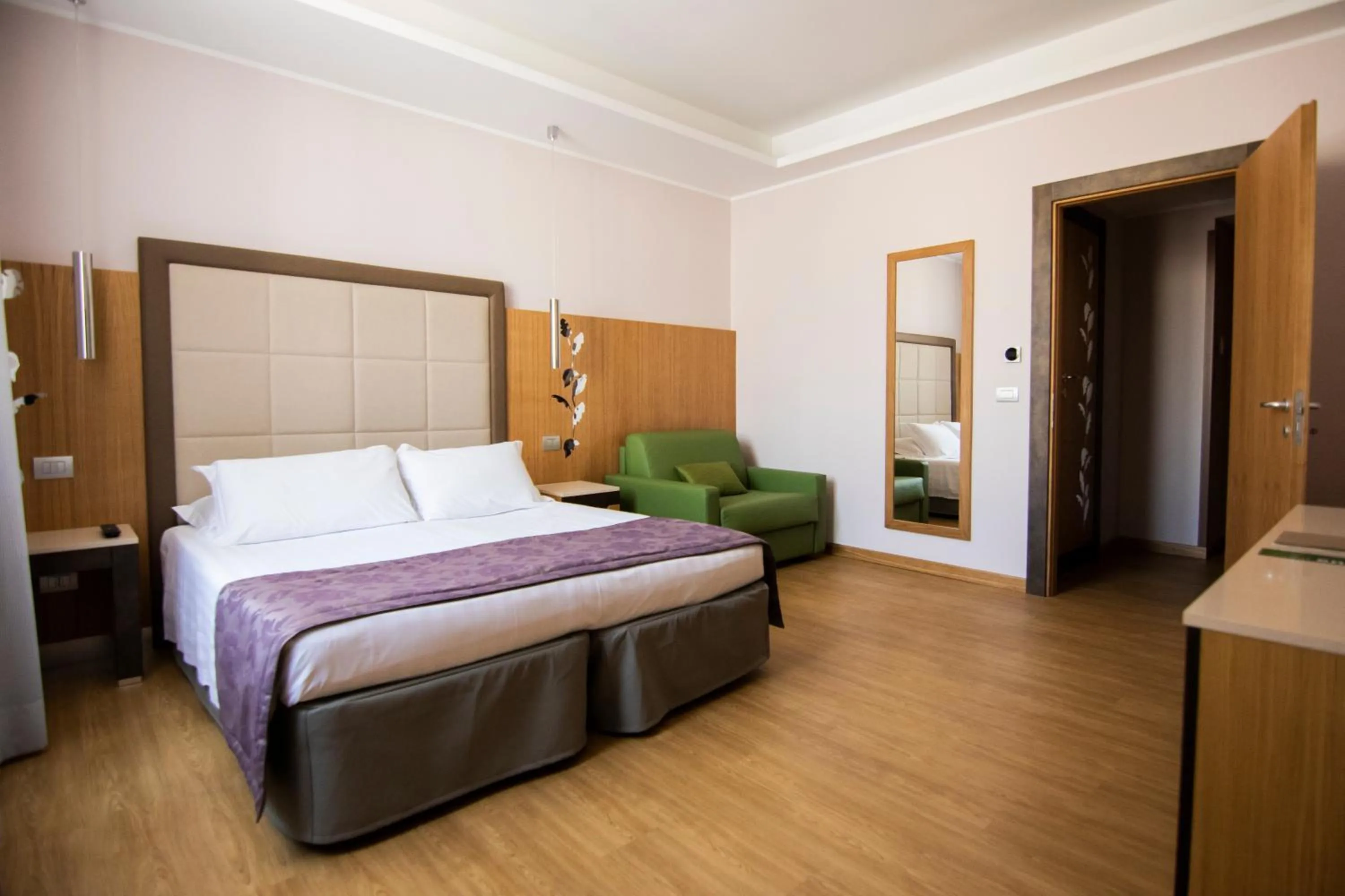Photo of the whole room, Bed in Hotel Giolli Nazionale