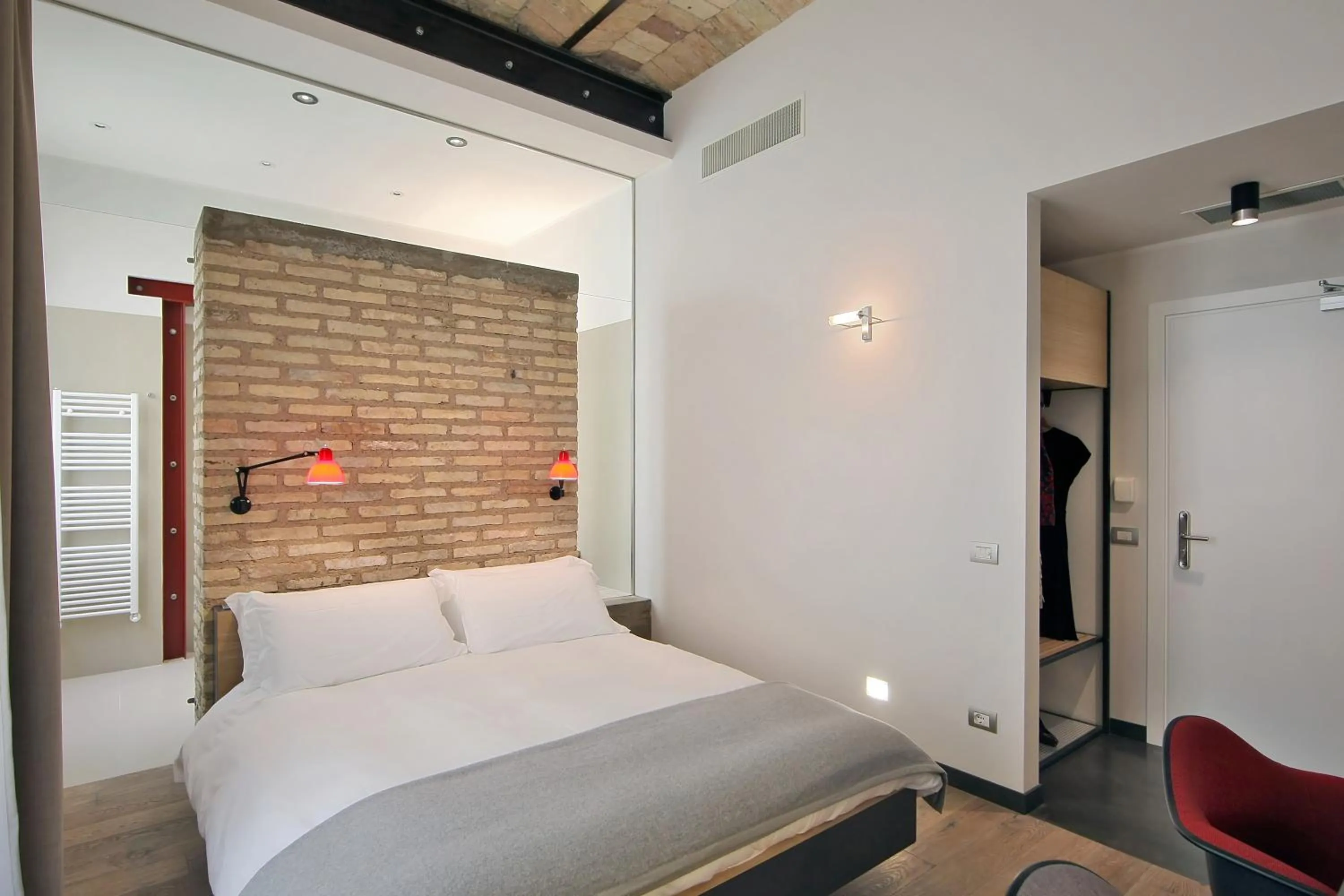 Photo of the whole room, Bed in Hotel Giolli Nazionale