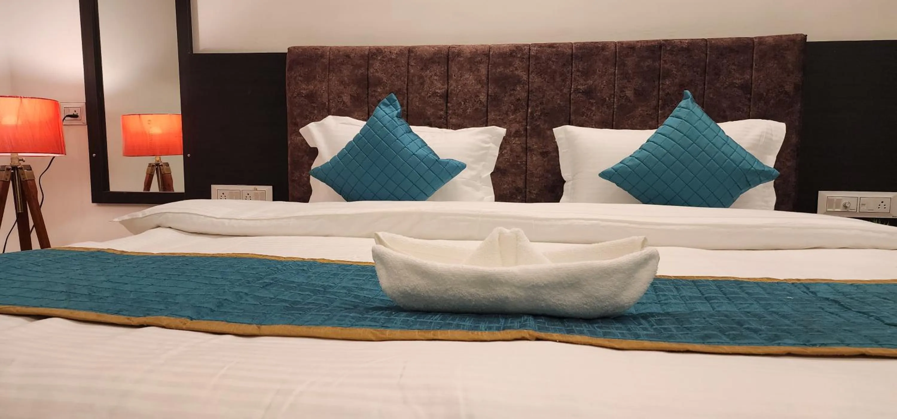 Bed in Green Club Farm