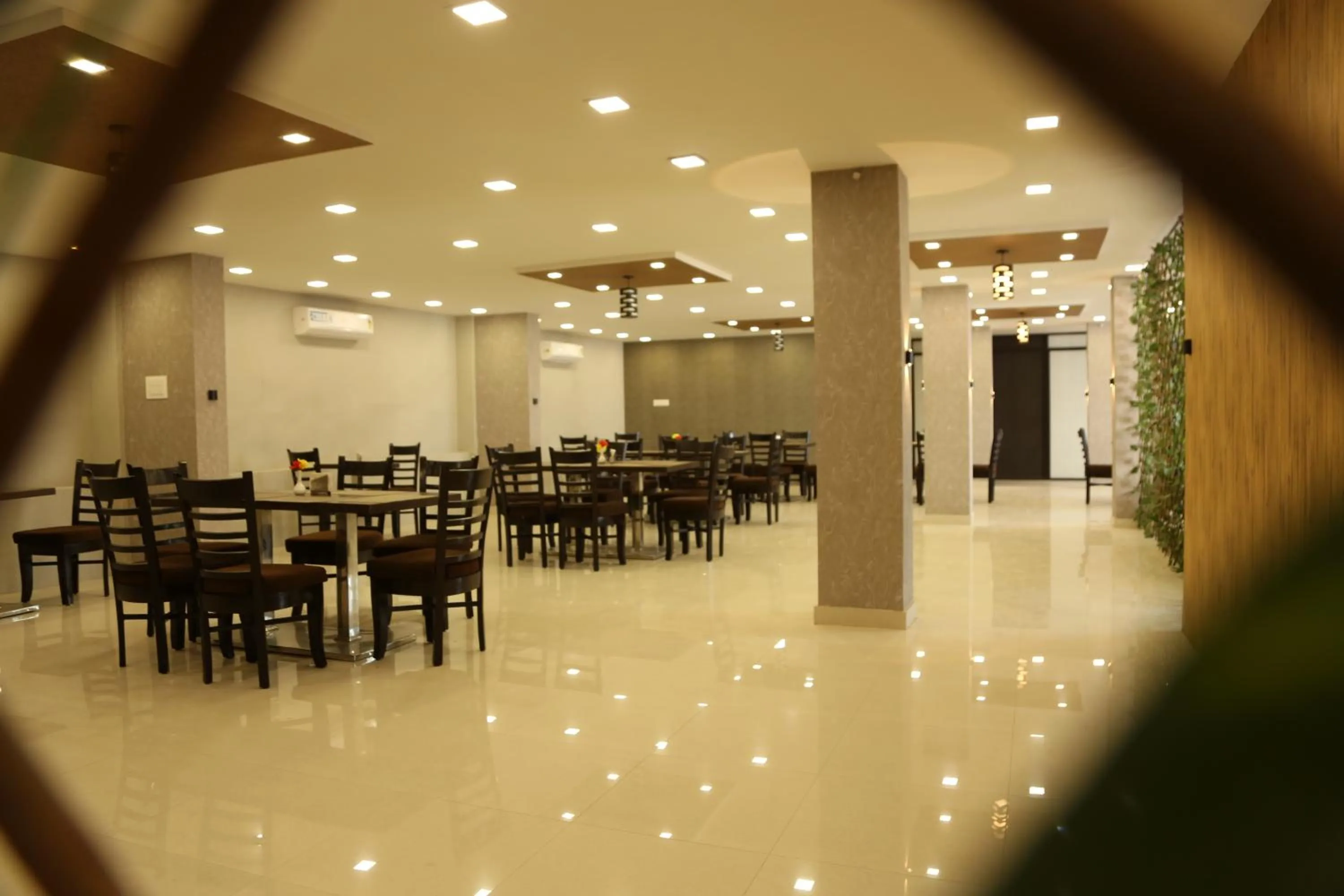 Restaurant/places to eat in Green Club Farm