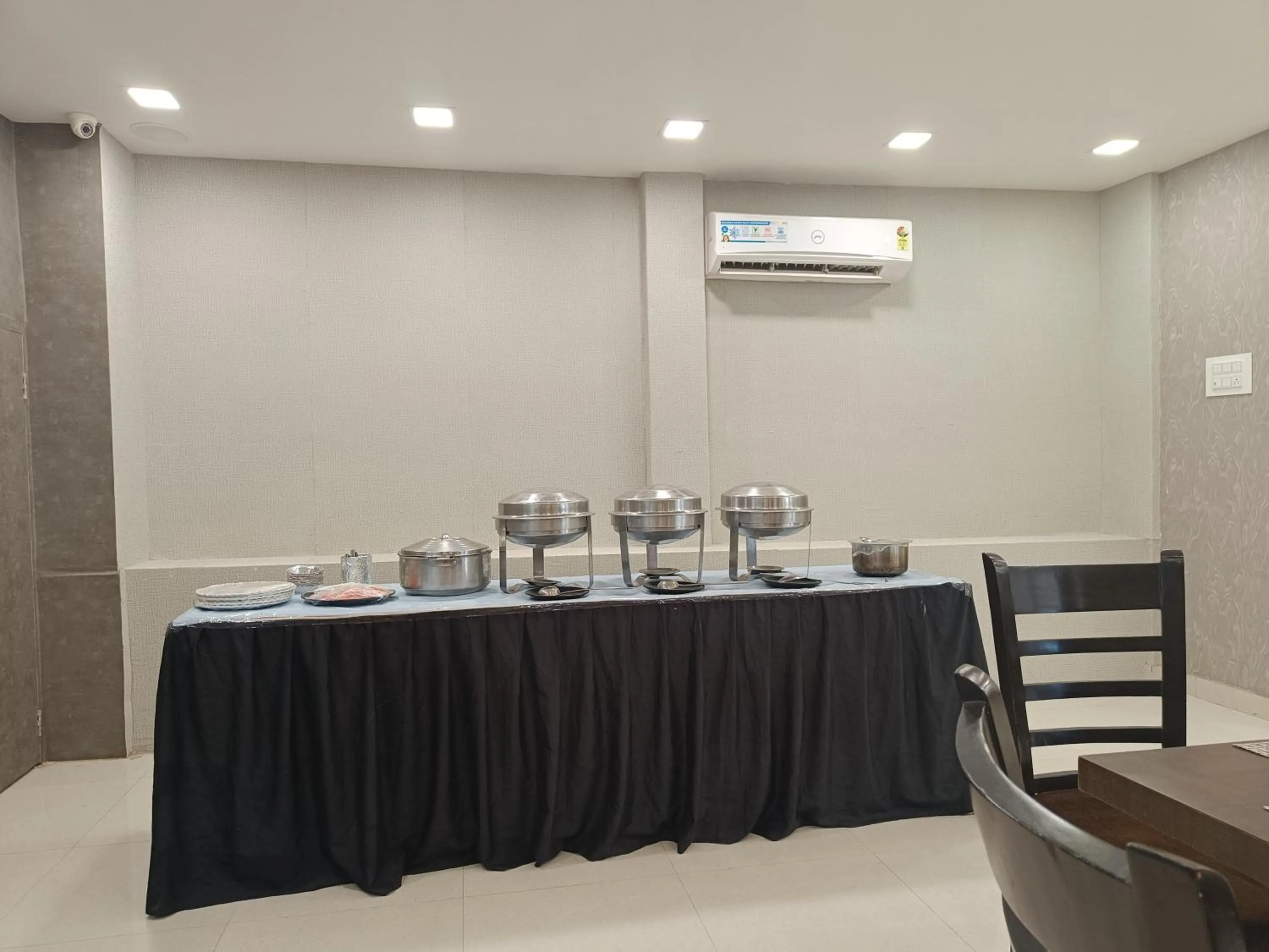 Restaurant/places to eat in Green Club Farm