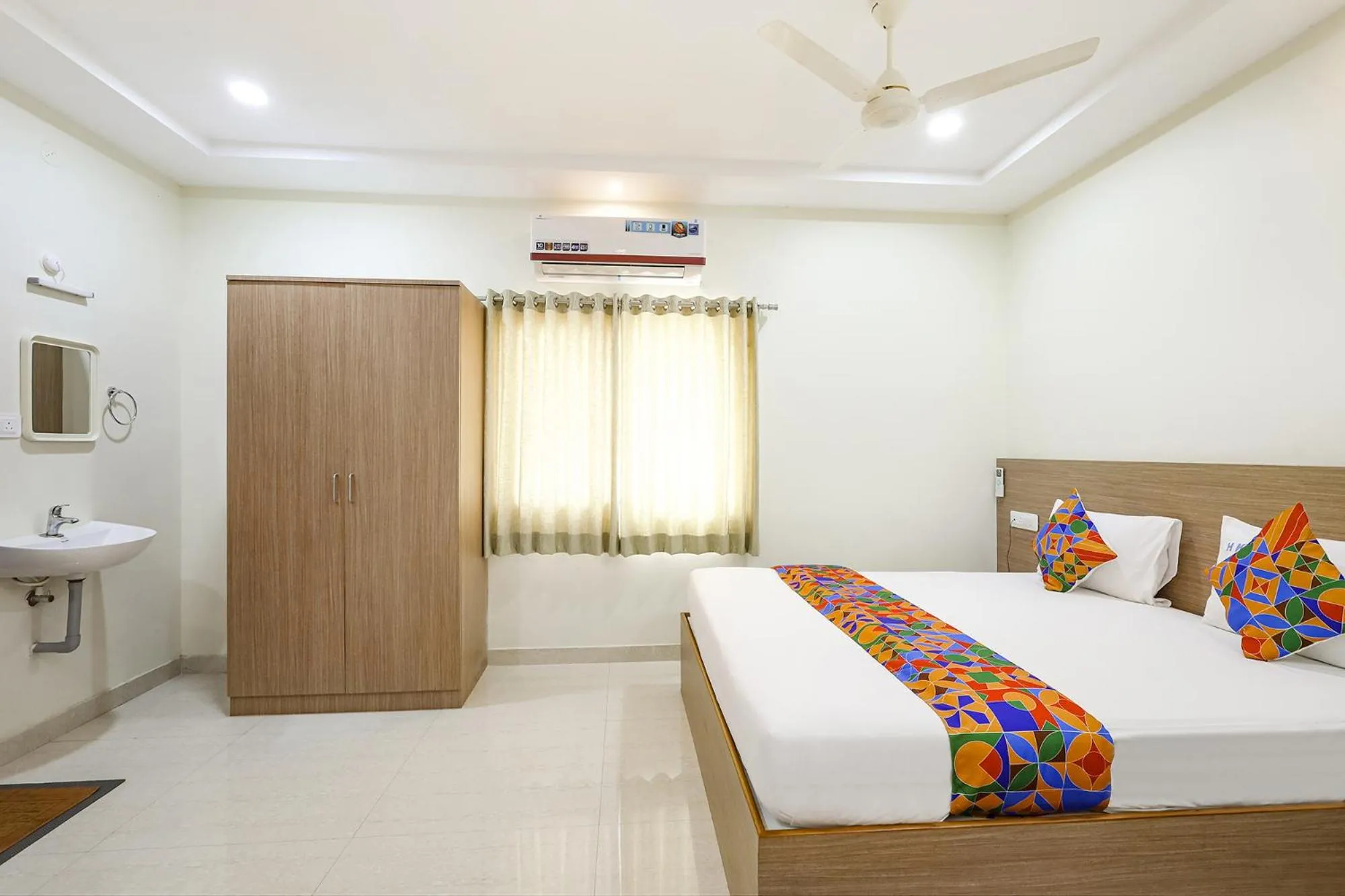 Bed in FabHotel Karthikeya Residency - 900m from Tirupati Bus Stand