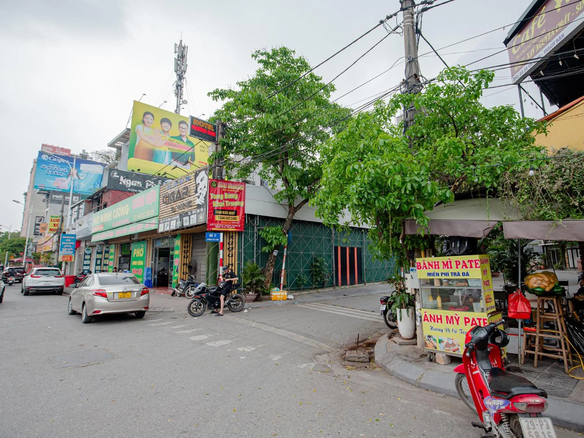 Neighbourhood in Phuong Nam Luxury Hotel Long Bien