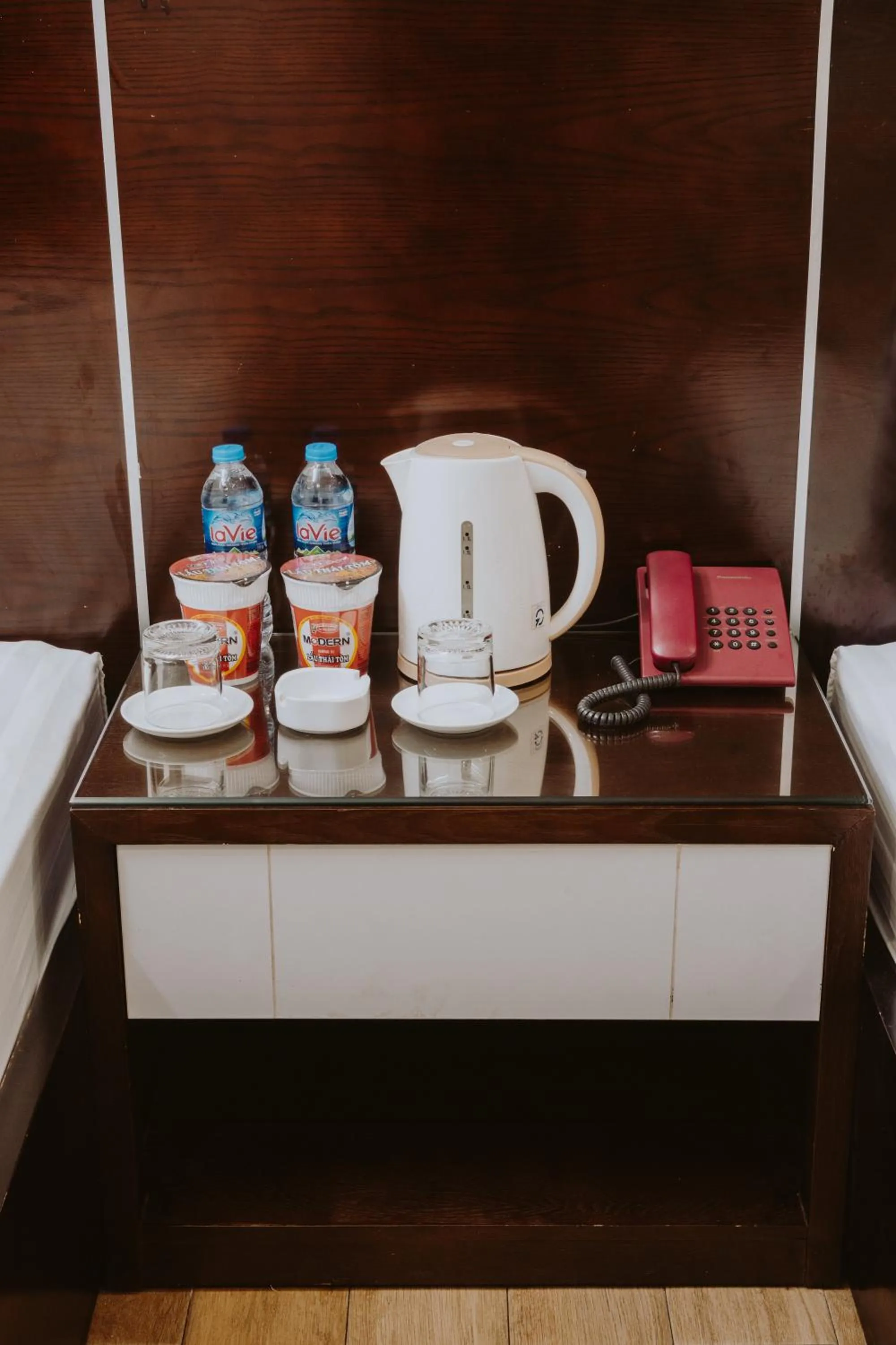 Food and drinks in Phuong Nam Luxury Hotel Long Bien