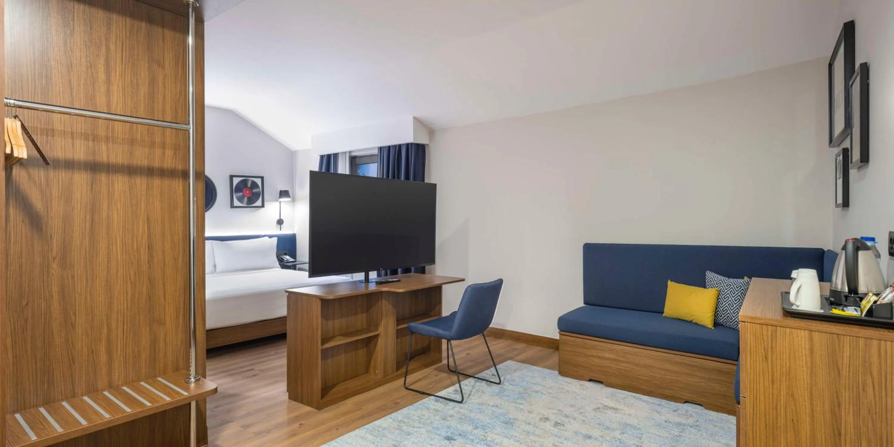 Living room, Bed in Hampton By Hilton Istanbul Airport, Arnavutkoy
