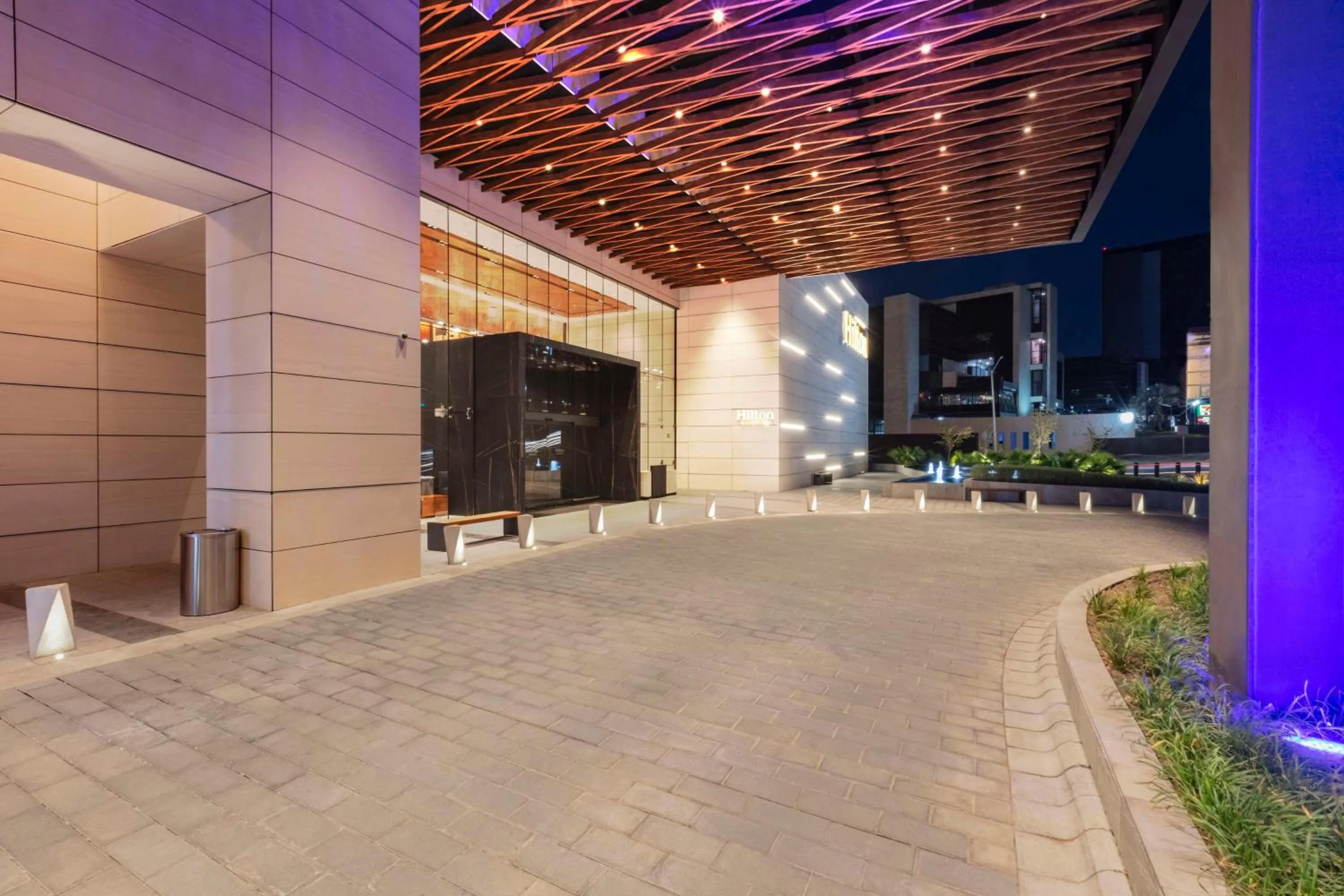 Property building in Hilton Monterrey Valle