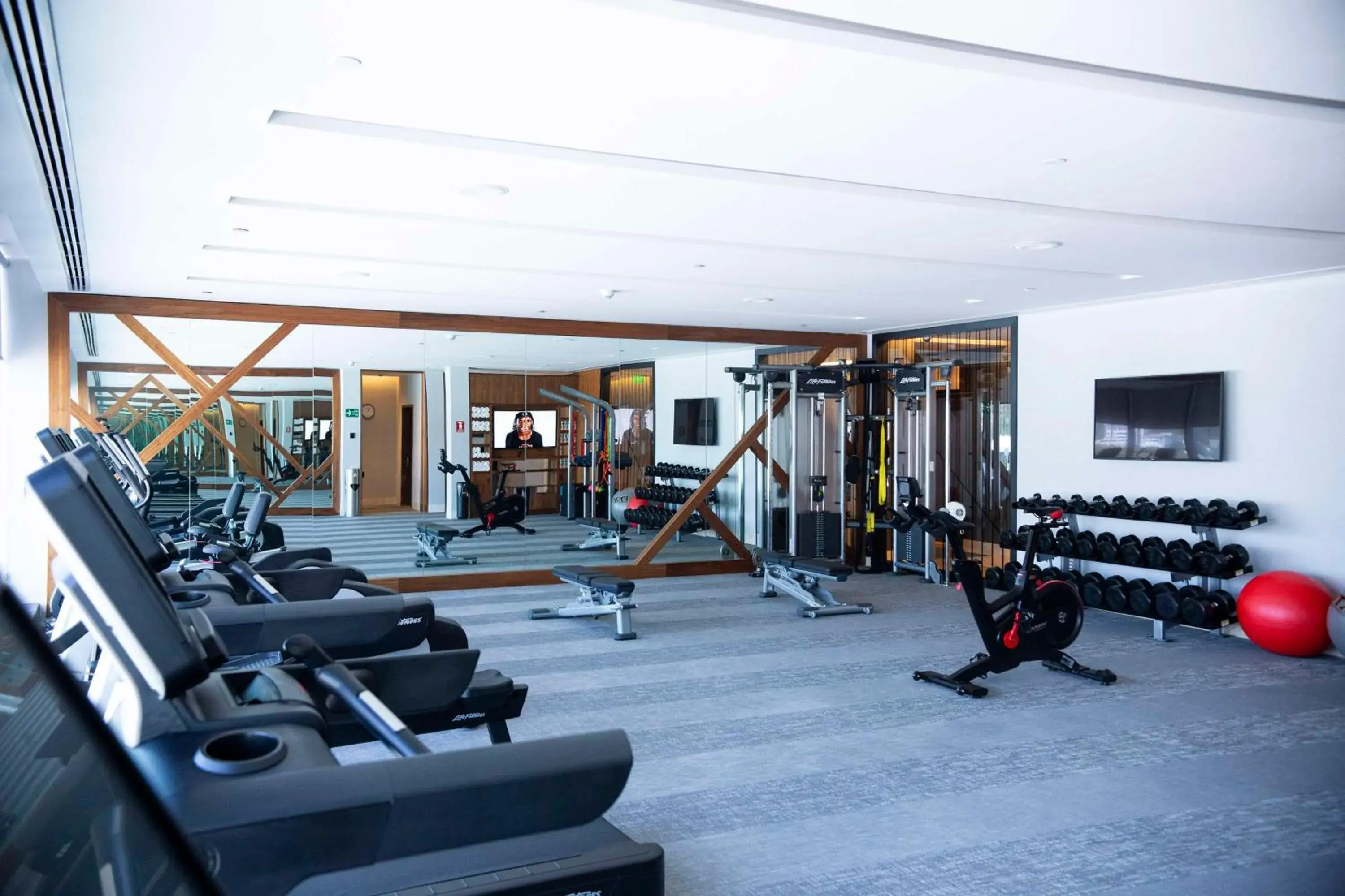 Fitness centre/facilities in Hilton Monterrey Valle Fitness centre/facilities in Hilton Monterrey Valle