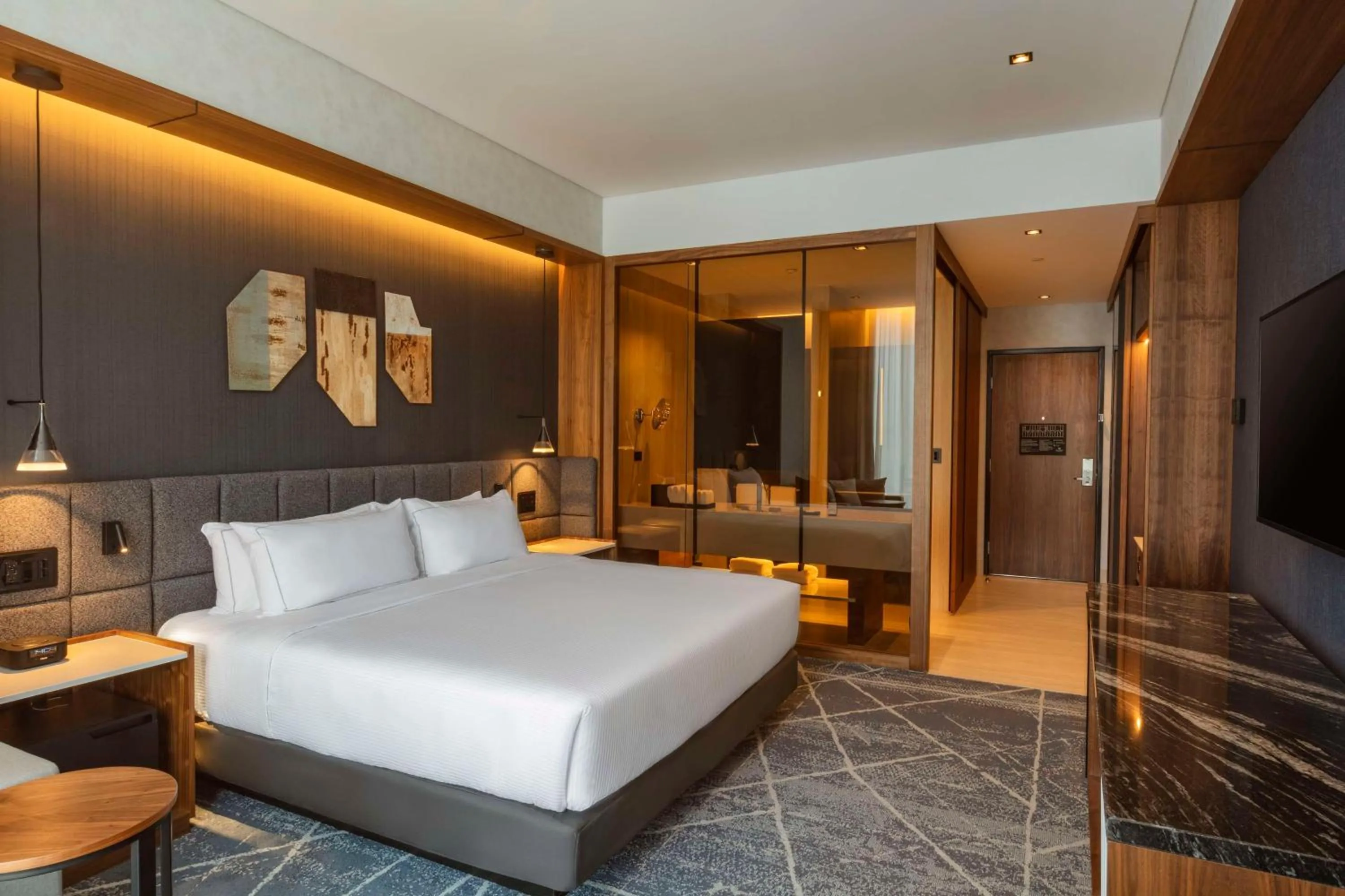 Bathroom, Bed in Hilton Monterrey Valle