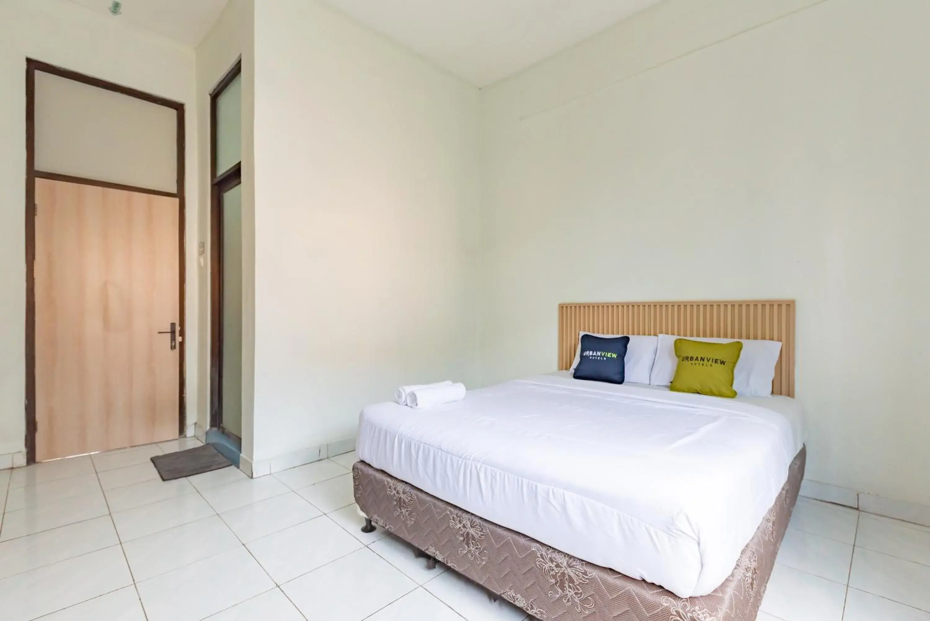 Urbanview Syariah Wisma Husada Kalibanteng Urbanview Syariah Wisma Husada Kalibanteng