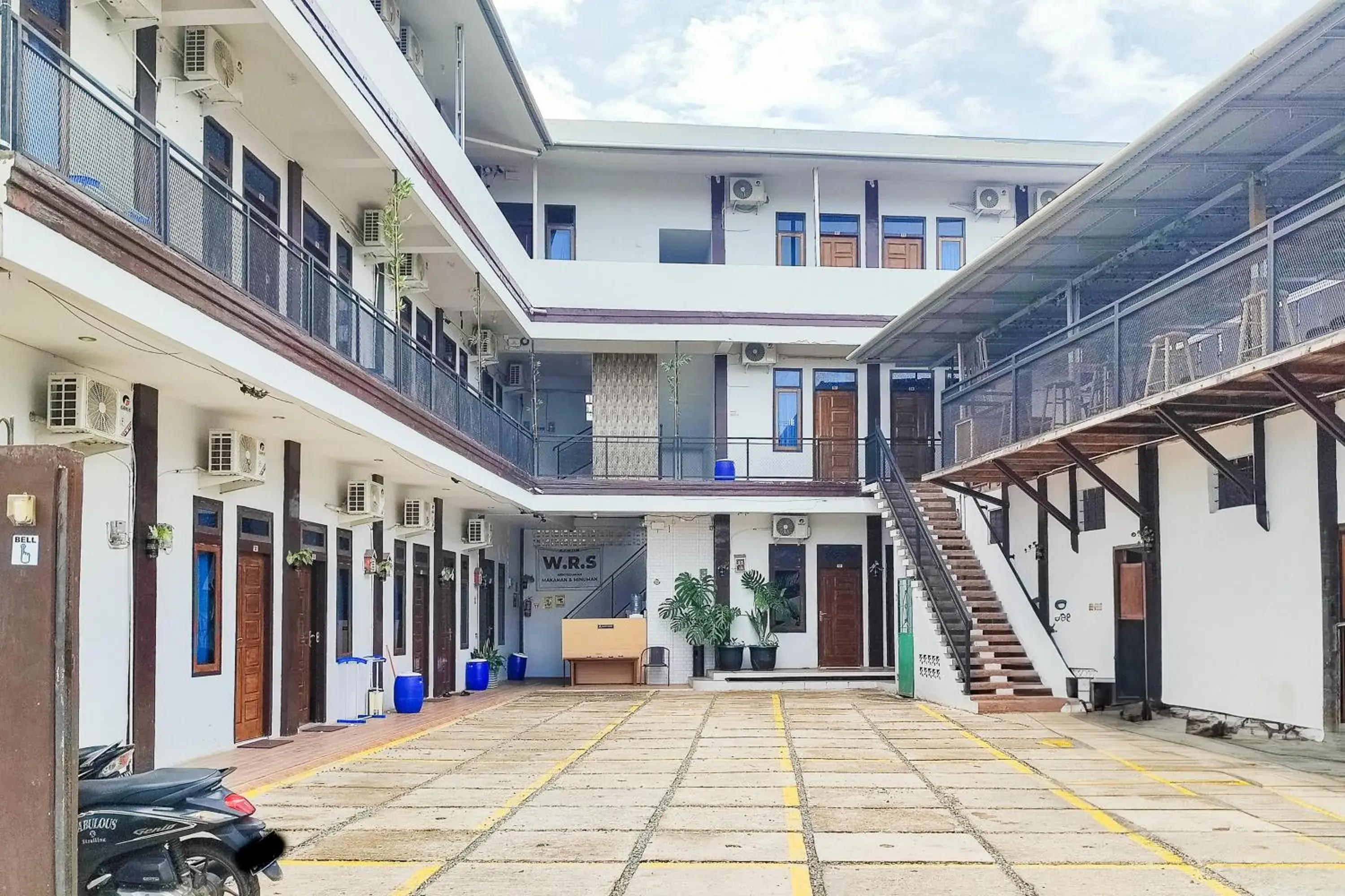 Property building in Urbanview Hotel Syariah at Waskita Residence Telanaipura Property building in Urbanview Hotel Syariah at Waskita Residence Telanaipura