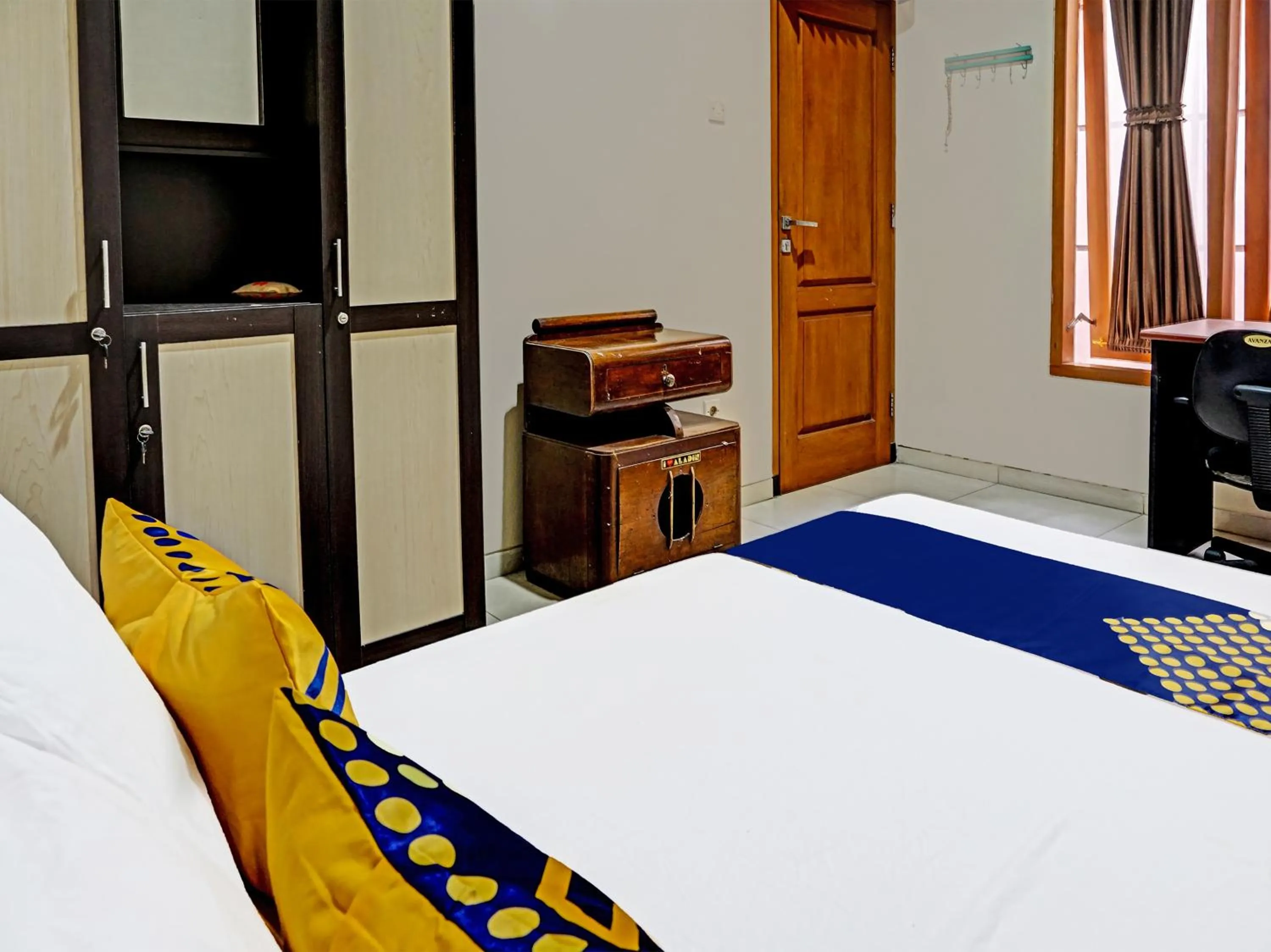 Bedroom, Bed in Hotel O Sumpil Syariah