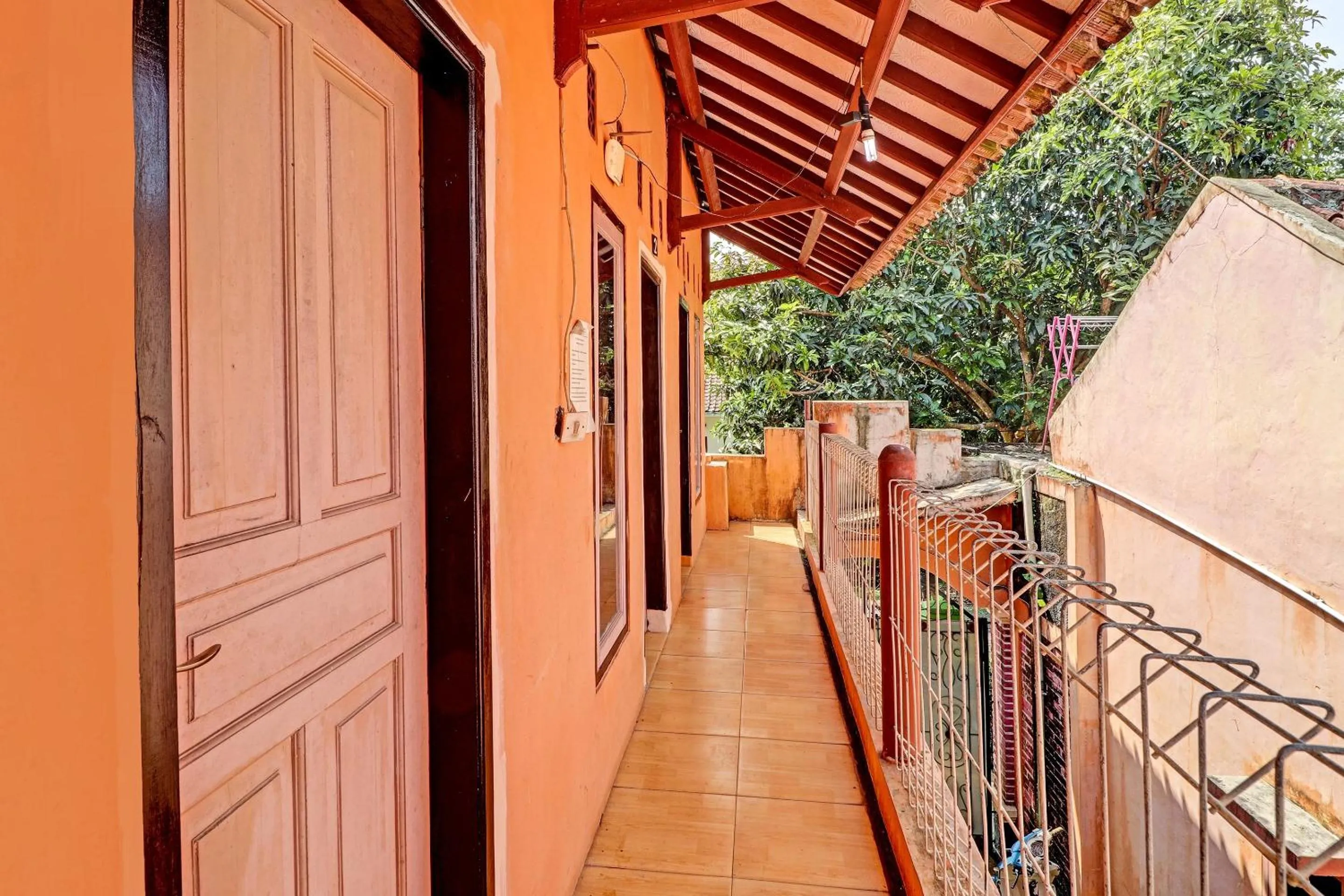 Lobby or reception in OYO Life 91478 Wisma Aura Syariah