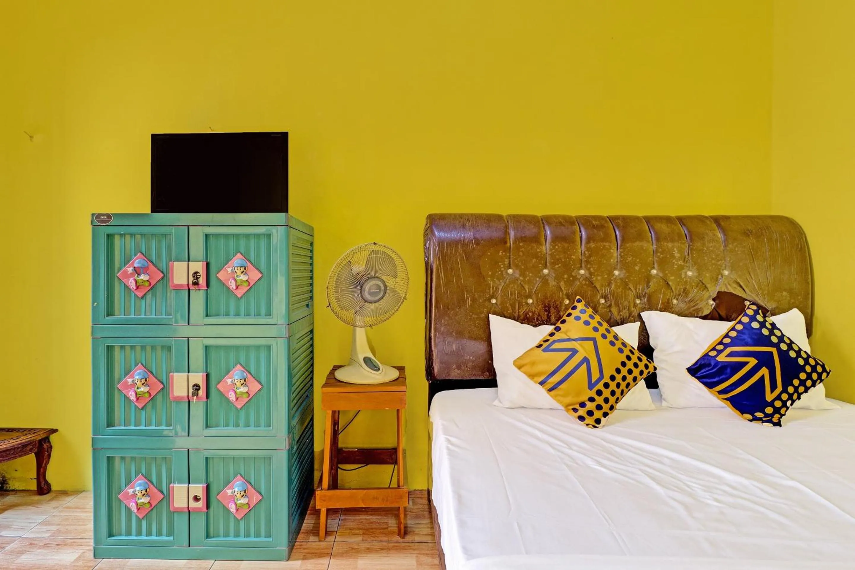 Bedroom, Bed in OYO Life 91478 Wisma Aura Syariah