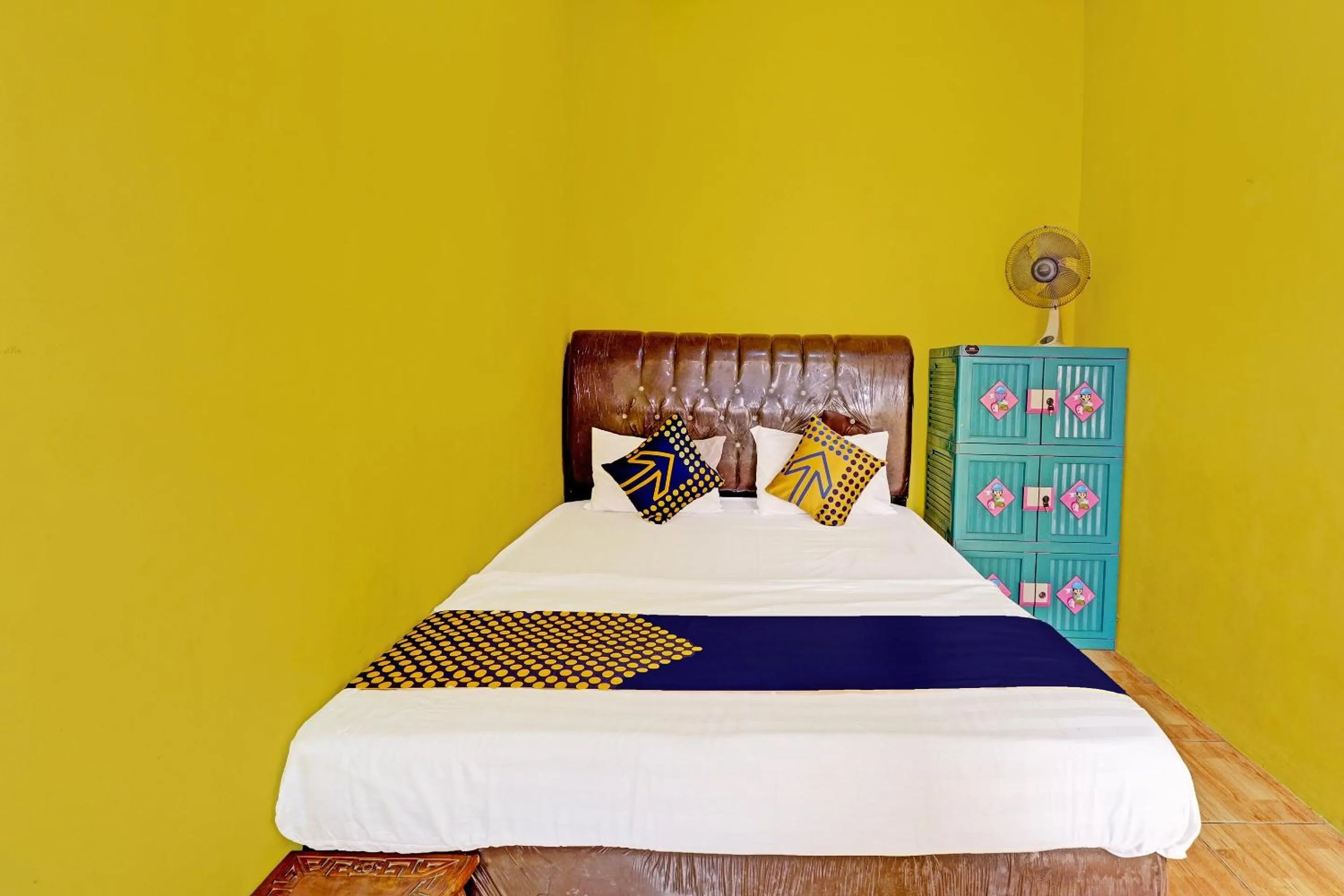 Bedroom, Bed in OYO Life 91478 Wisma Aura Syariah