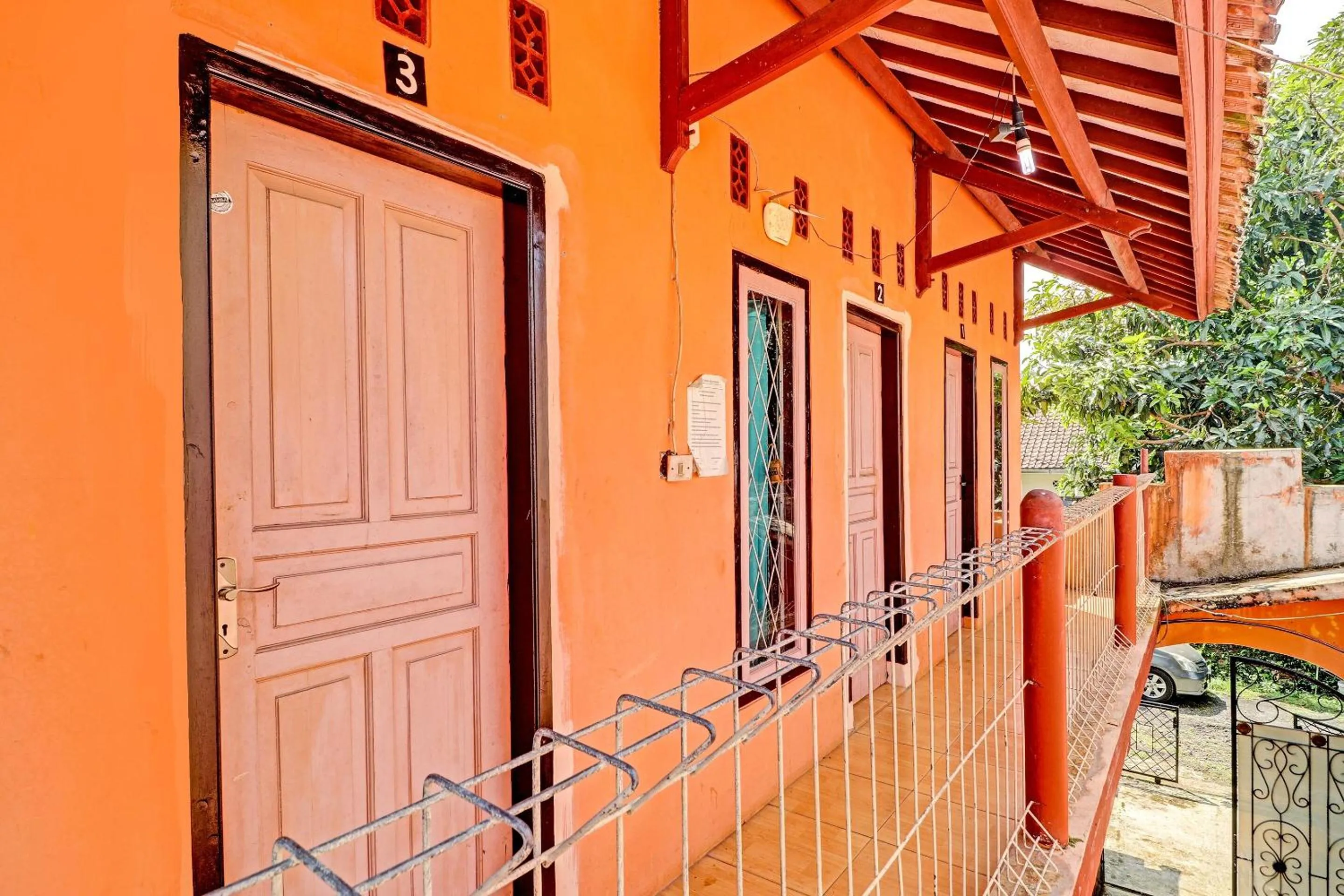 Lobby or reception in OYO Life 91478 Wisma Aura Syariah