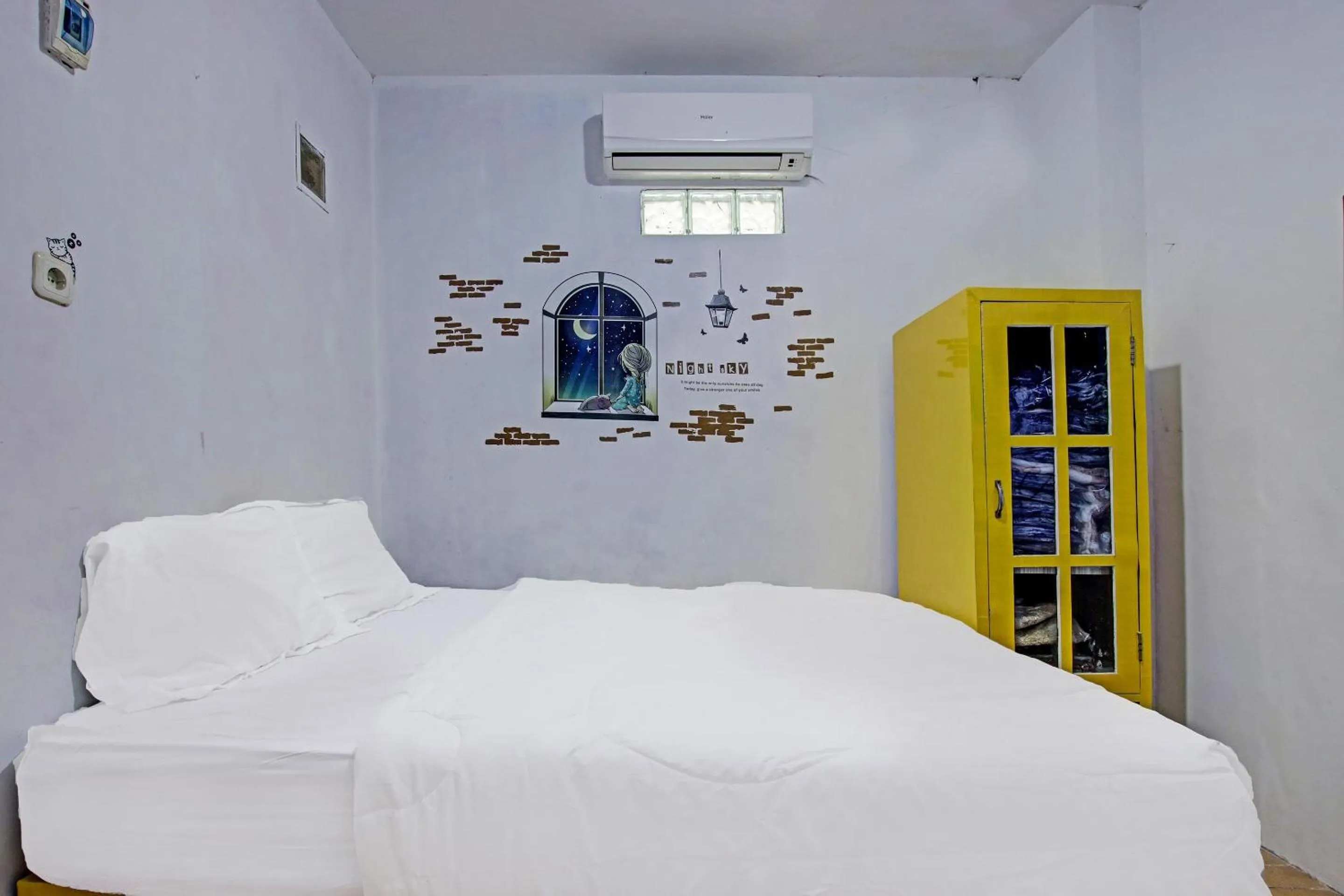 Bedroom, Bed in Hotel O Kedai Cinta Guest House