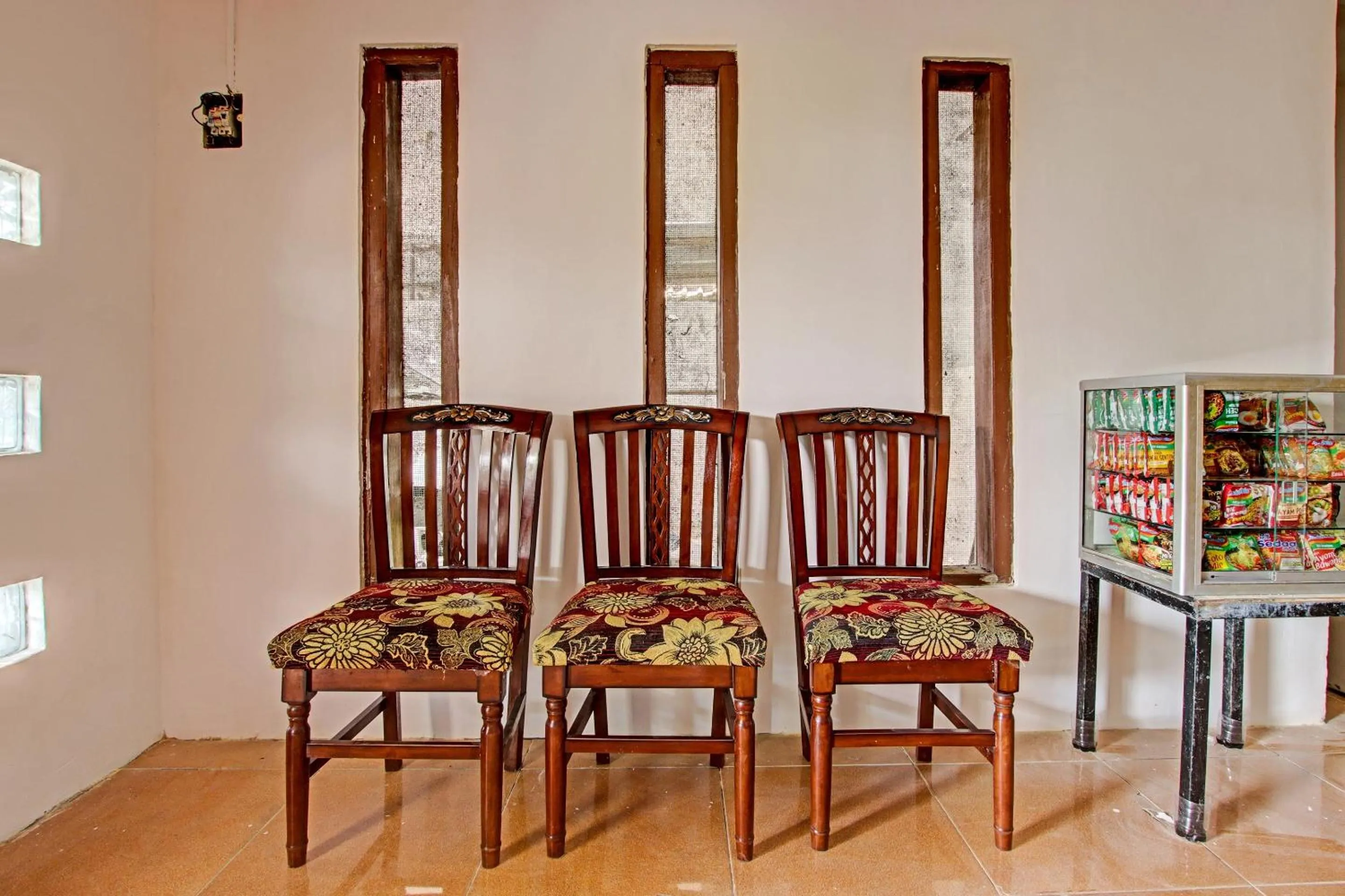 Lobby or reception in Hotel O Kedai Cinta Guest House